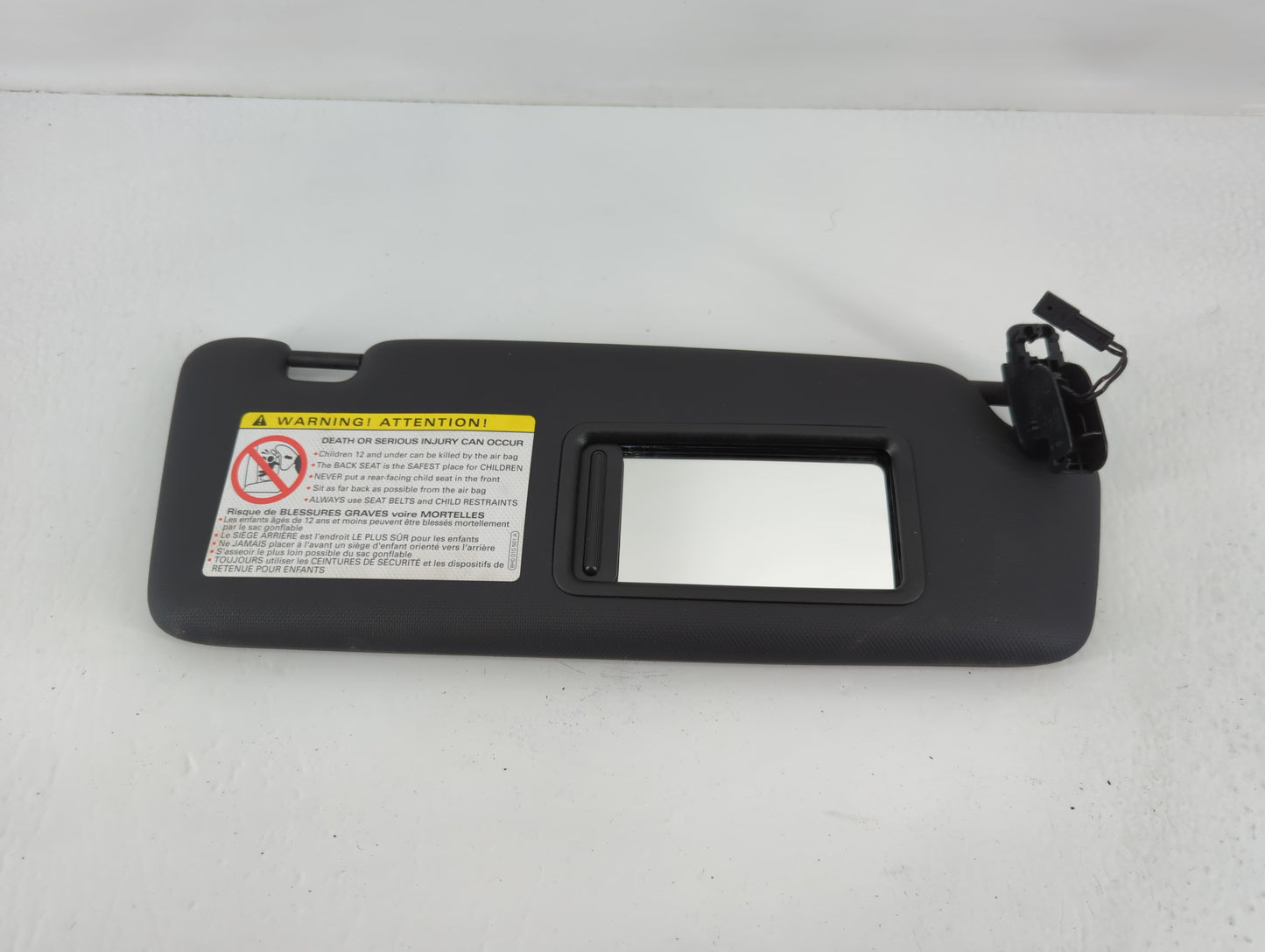 2013-2014 Audi Q5 Sun Visor Shade Replacement Passenger Right Mirror Fits Fits 2013 2014 2015 2016 OEM Used Auto Parts - Oem