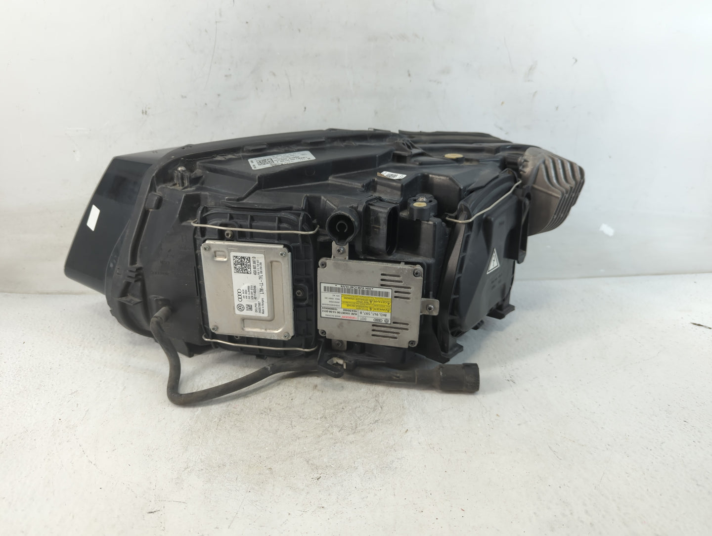 2013-2017 Audi Q5 Passenger Right Oem Head Light Headlight Lamp - Oemusedautoparts1.com