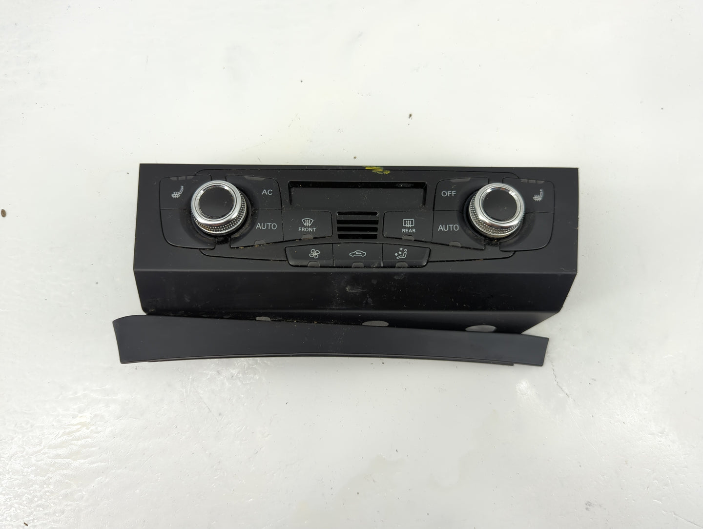 2013 Audi Q5 Climate Control Module Temperature AC/Heater Replacement P/N:A2C37832700 8K1 820 043 T Fits OEM Used Auto Parts