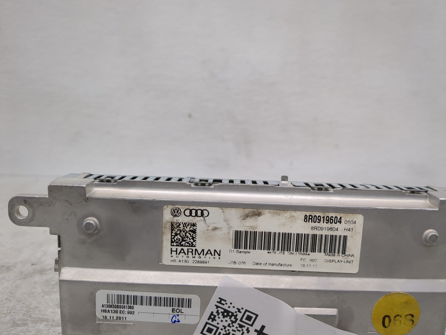 2013 Audi Q7 Radio AM FM Cd Player Receiver Replacement P/N:8R0919604 Fits Fits 2006 2007 2008 2009 2010 2011 OEM Used Auto 
