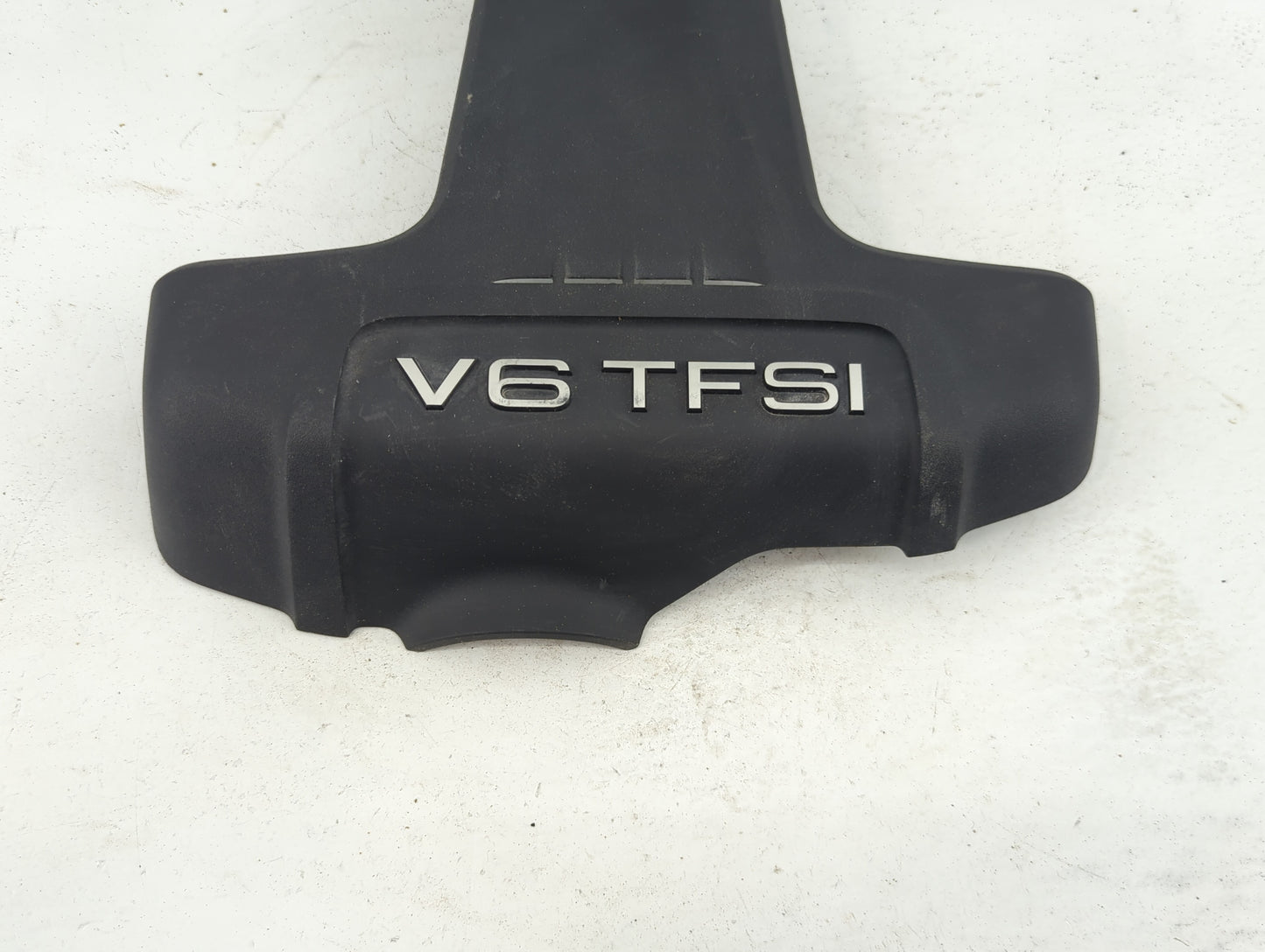 2013 Audi Q7 Engine Cover - Oemusedautoparts1.com