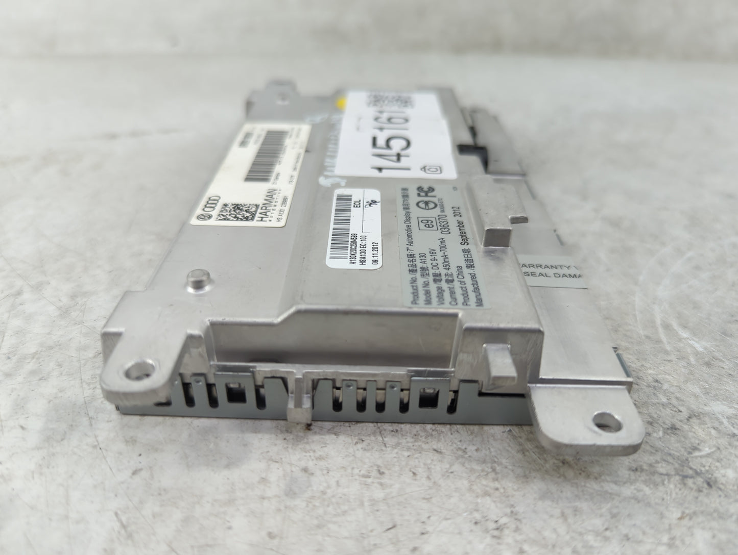 2013-2015 Audi Q7 Information Display Screen - Oemusedautoparts1.com