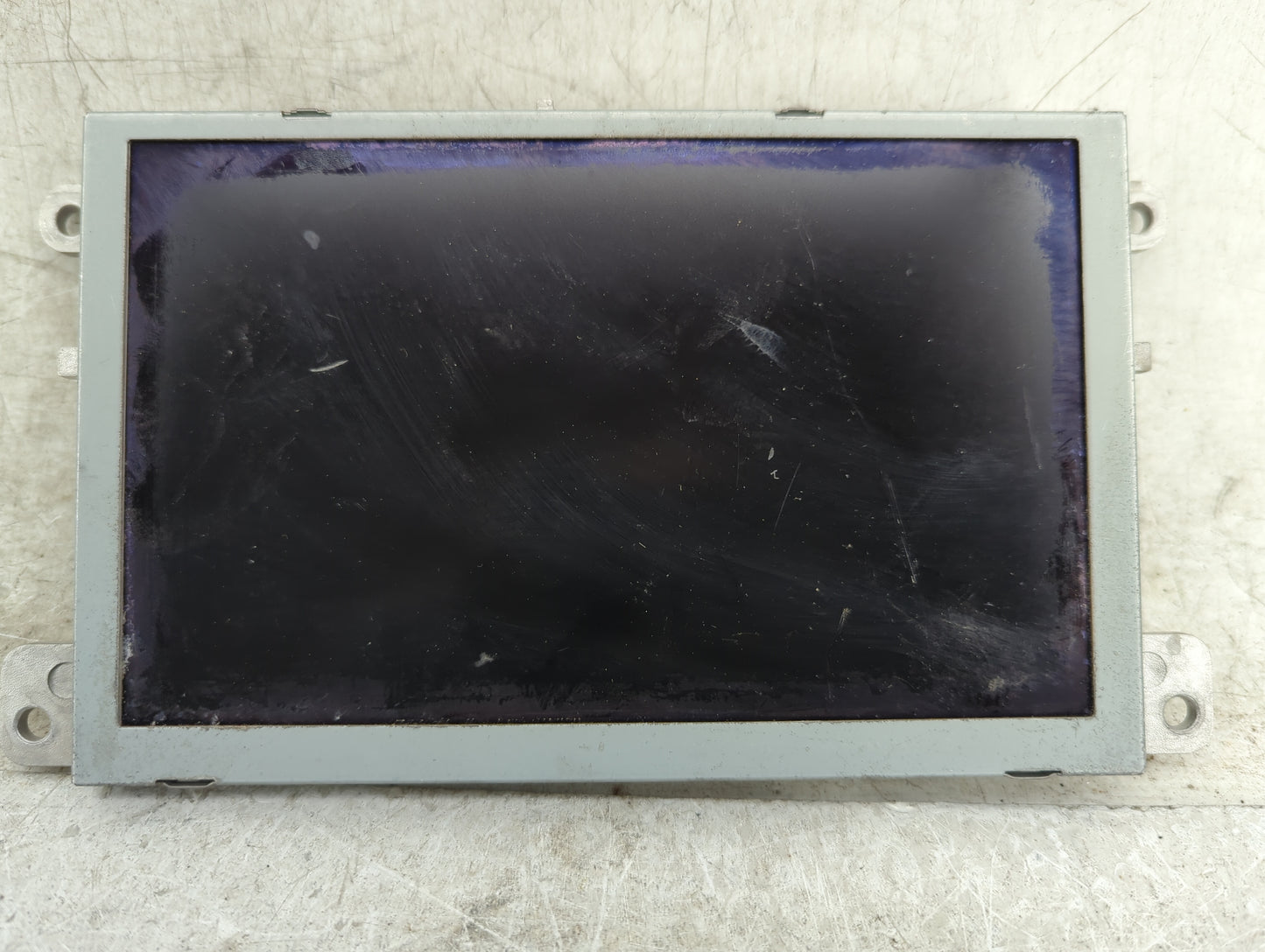 2013-2015 Audi Q7 Information Display Screen - Oemusedautoparts1.com