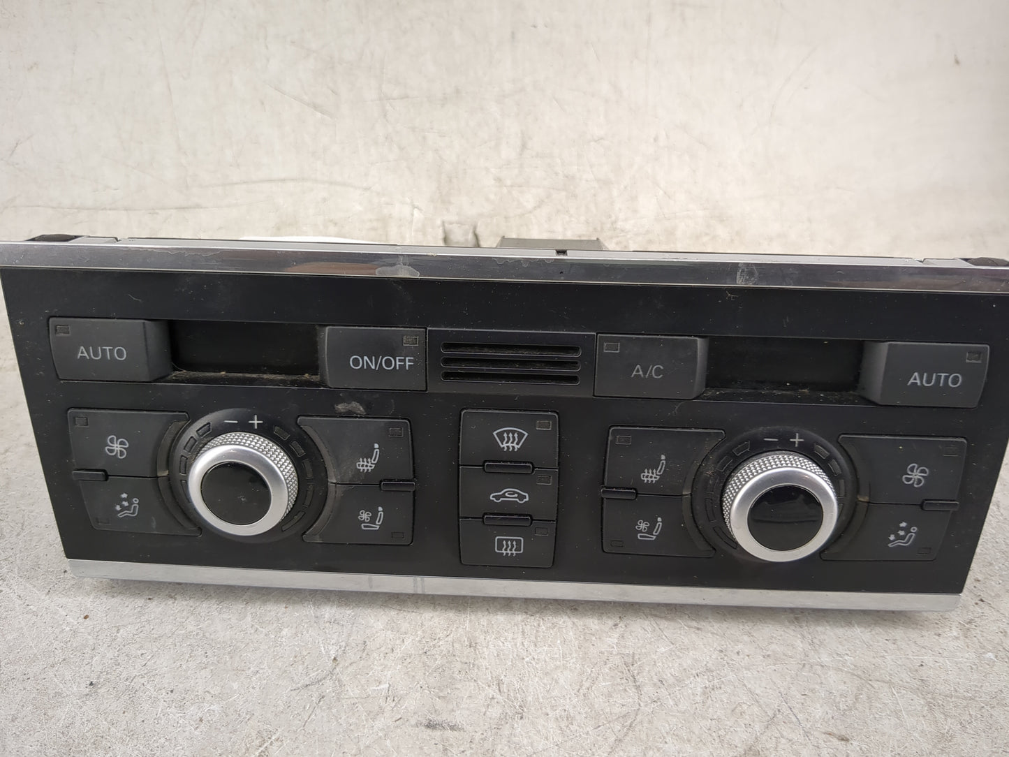 2013-2015 Audi Q7 Climate Control Module Temperature AC/Heater Replacement P/N:4L0 820 043 AQ Fits Fits 2013 2014 2015 OEM U