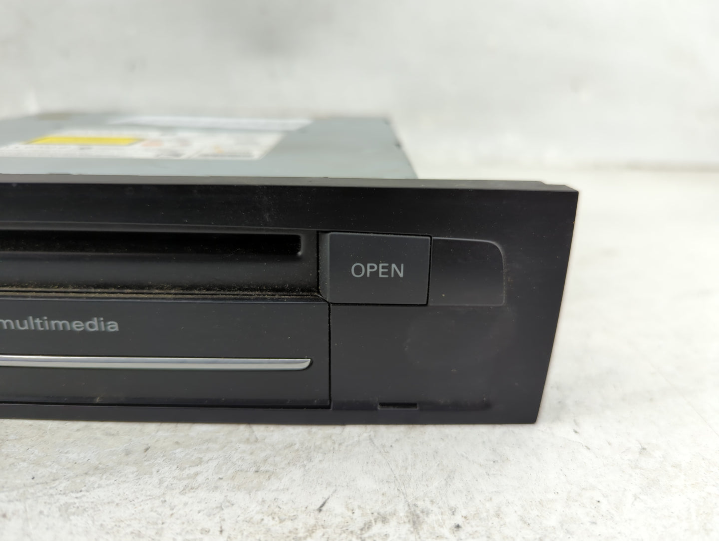 2013-2015 Audi Q7 Radio AM FM Cd Player Receiver Replacement P/N:005WWDA0303 AD10-0169005 Fits Fits 2013 2014 2015 OEM Used 