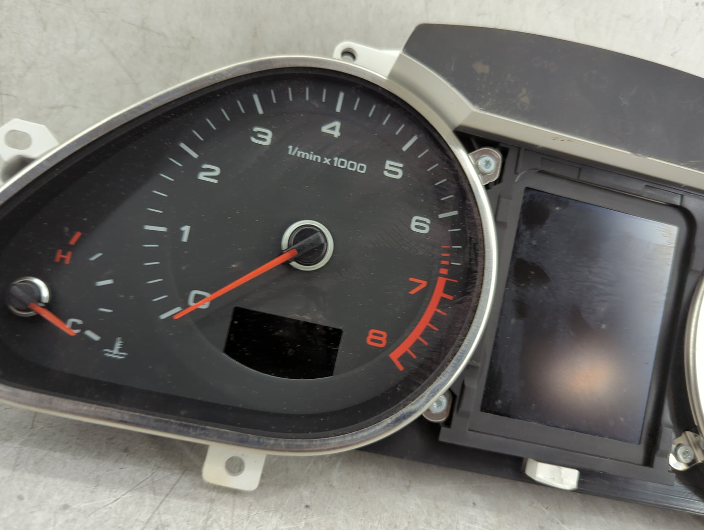 2013-2015 Audi Q7 Instrument Cluster Speedometer Gauges P/N:4L0920985S 503.002.472.102 Miles: Fits Fits 2013 2014 2015 OEM U