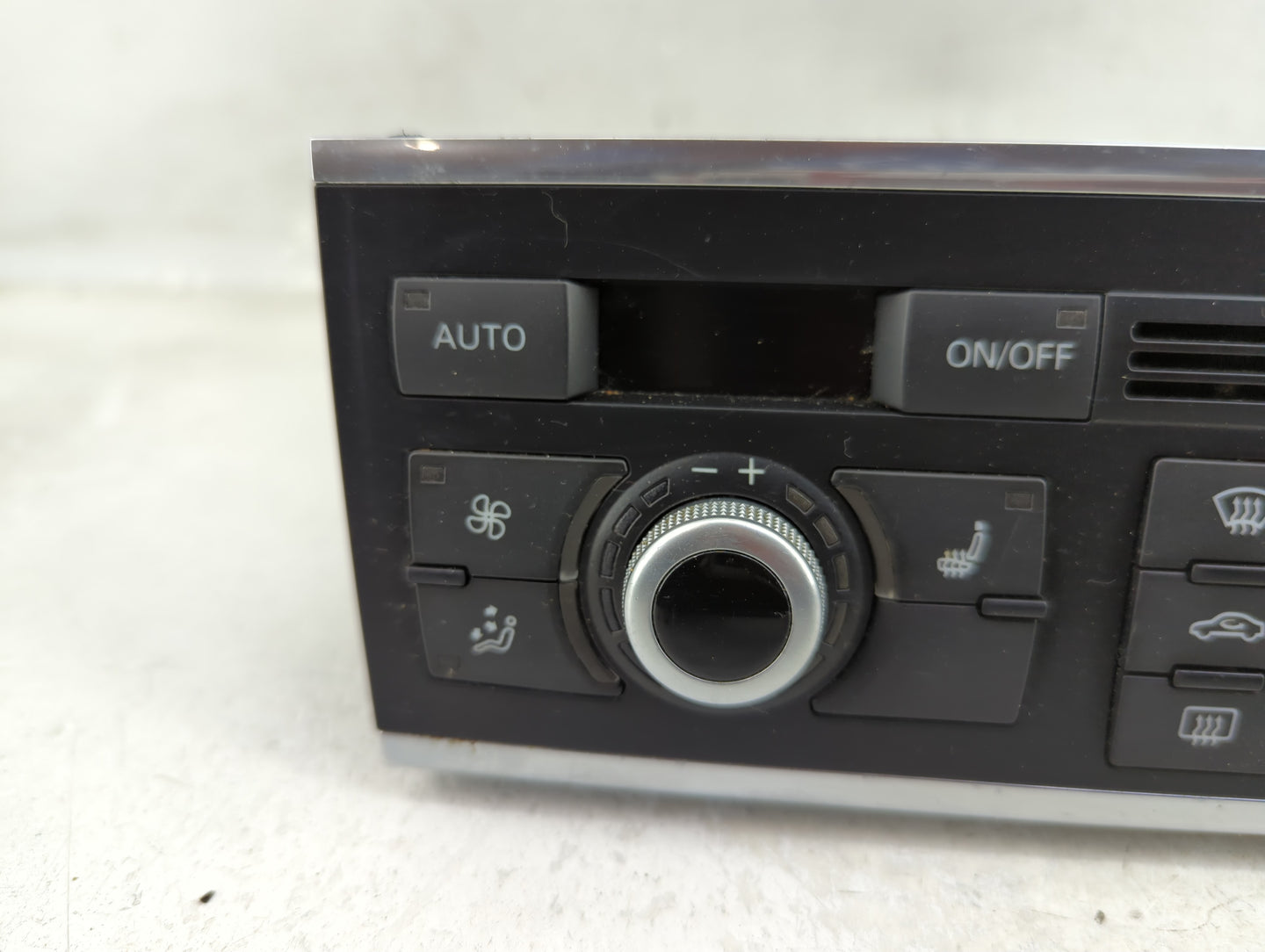 2013-2015 Audi Q7 Climate Control Module Temperature AC/Heater Replacement P/N:4L0 820 043 AP Fits Fits 2013 2014 2015 OEM U