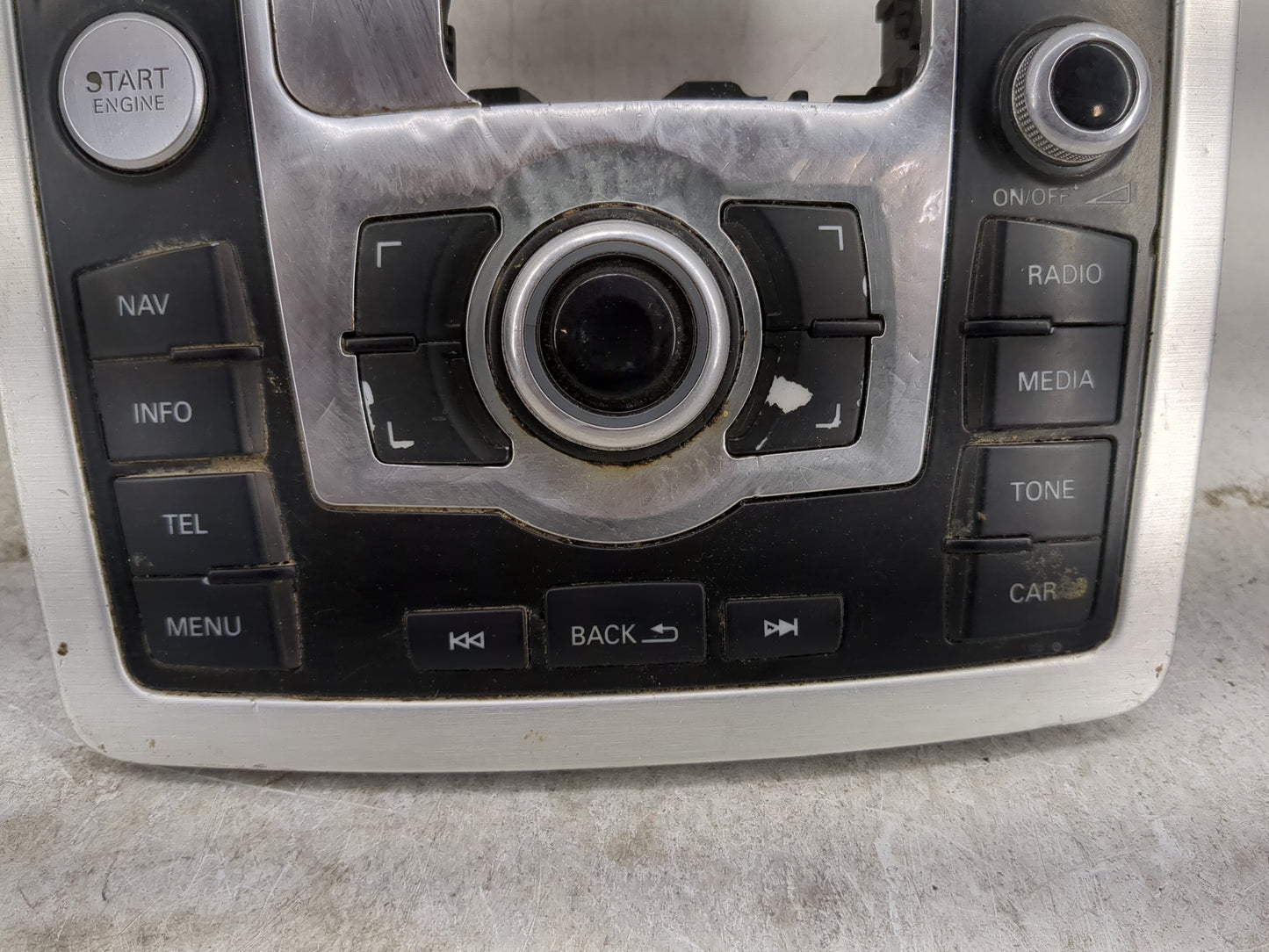 2013 Audi Q7 Radio AM FM Cd Player Receiver Replacement P/N:4L0905217B Fits OEM Used Auto Parts - Oemusedautoparts1.com
