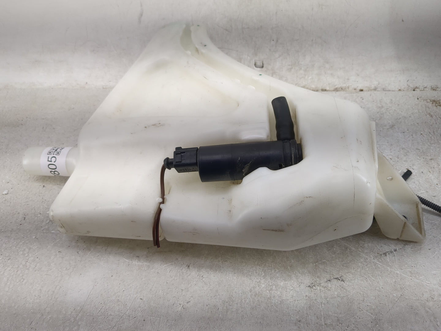 2010-2015 Audi Q7 Windshield Washer Fluid Reservoir Bottle Oem - Oemusedautoparts1.com