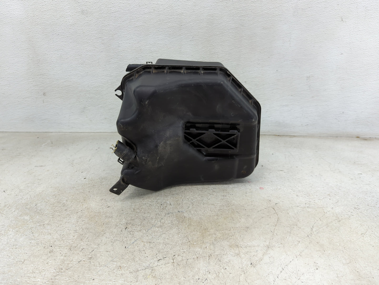 2011-2015 Audi Q7 Radiator Coolant Overflow Expansion Tank Bottle - Oemusedautoparts1.com