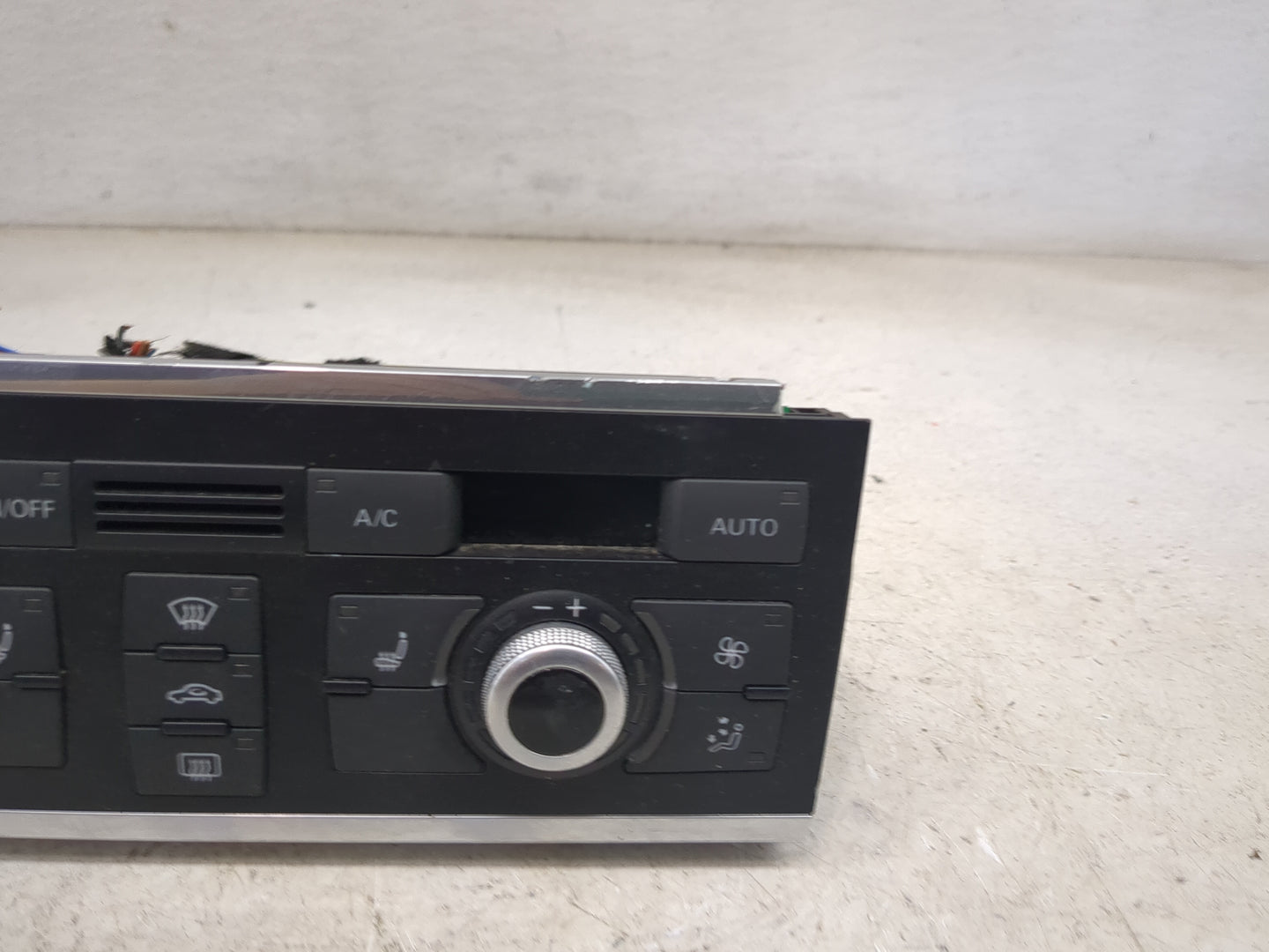 2013-2015 Audi Q7 Climate Control Module Temperature AC/Heater Replacement P/N:4L0820043AP 5HB009184-45 Fits Fits 2013 2014 