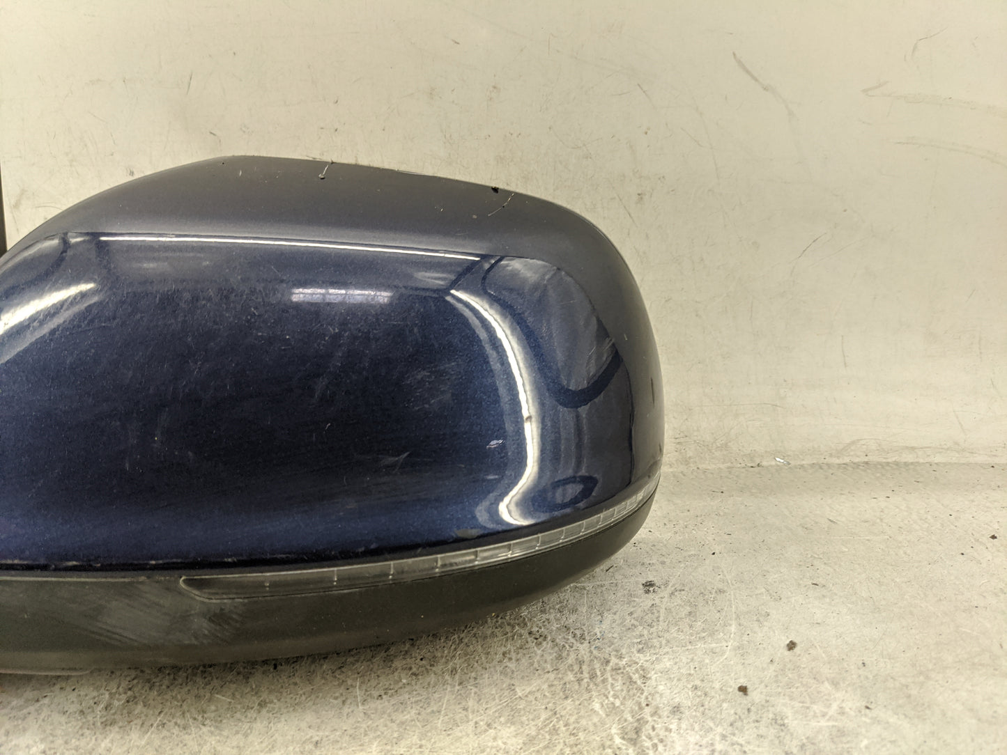 2013-2015 Audi Q7 Driver Side View Mirror - Left Door Mirror OEM Used - Oemusedautoparts1.com