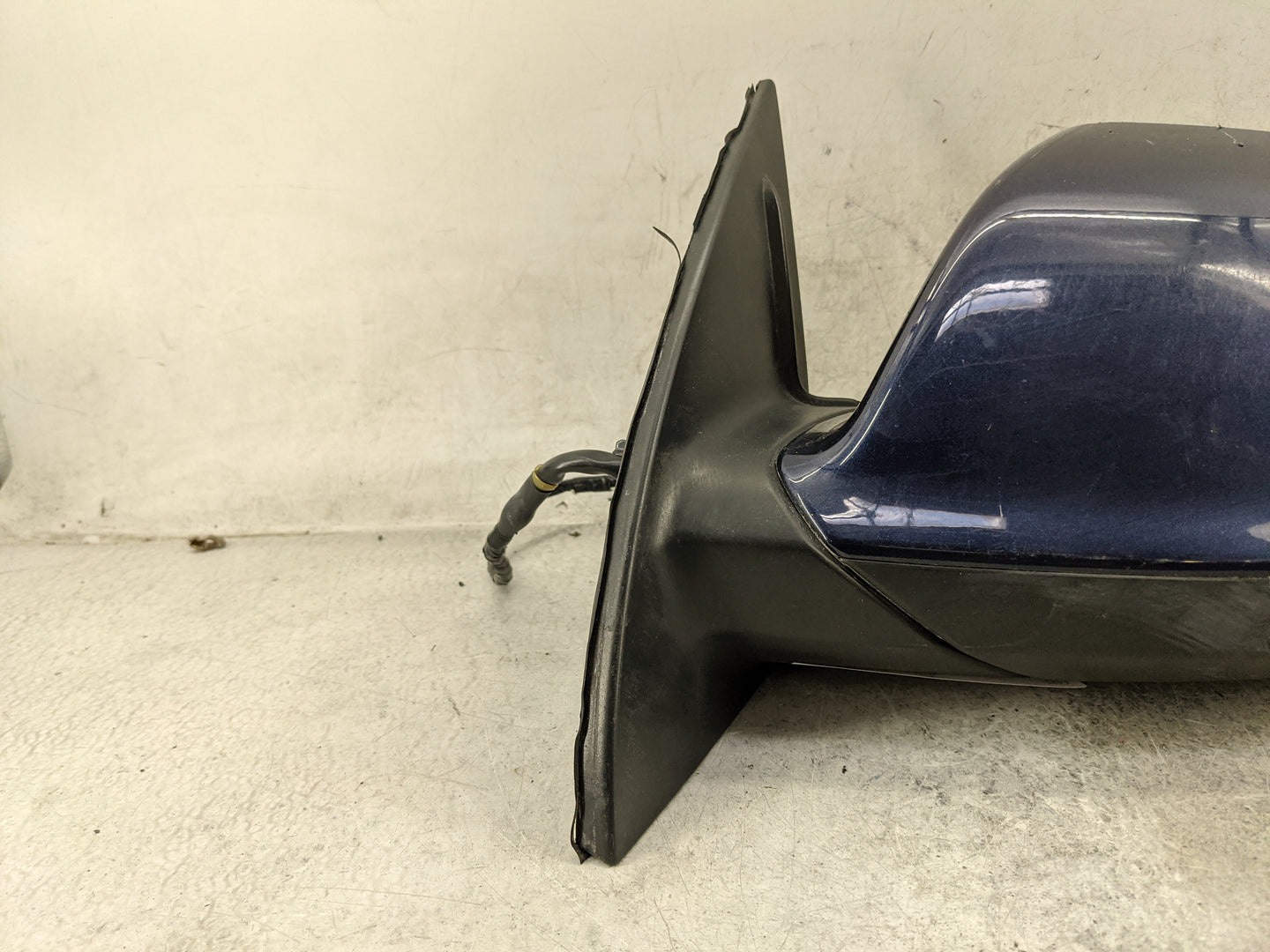 2013-2015 Audi Q7 Driver Side View Mirror - Left Door Mirror OEM Used - Oemusedautoparts1.com