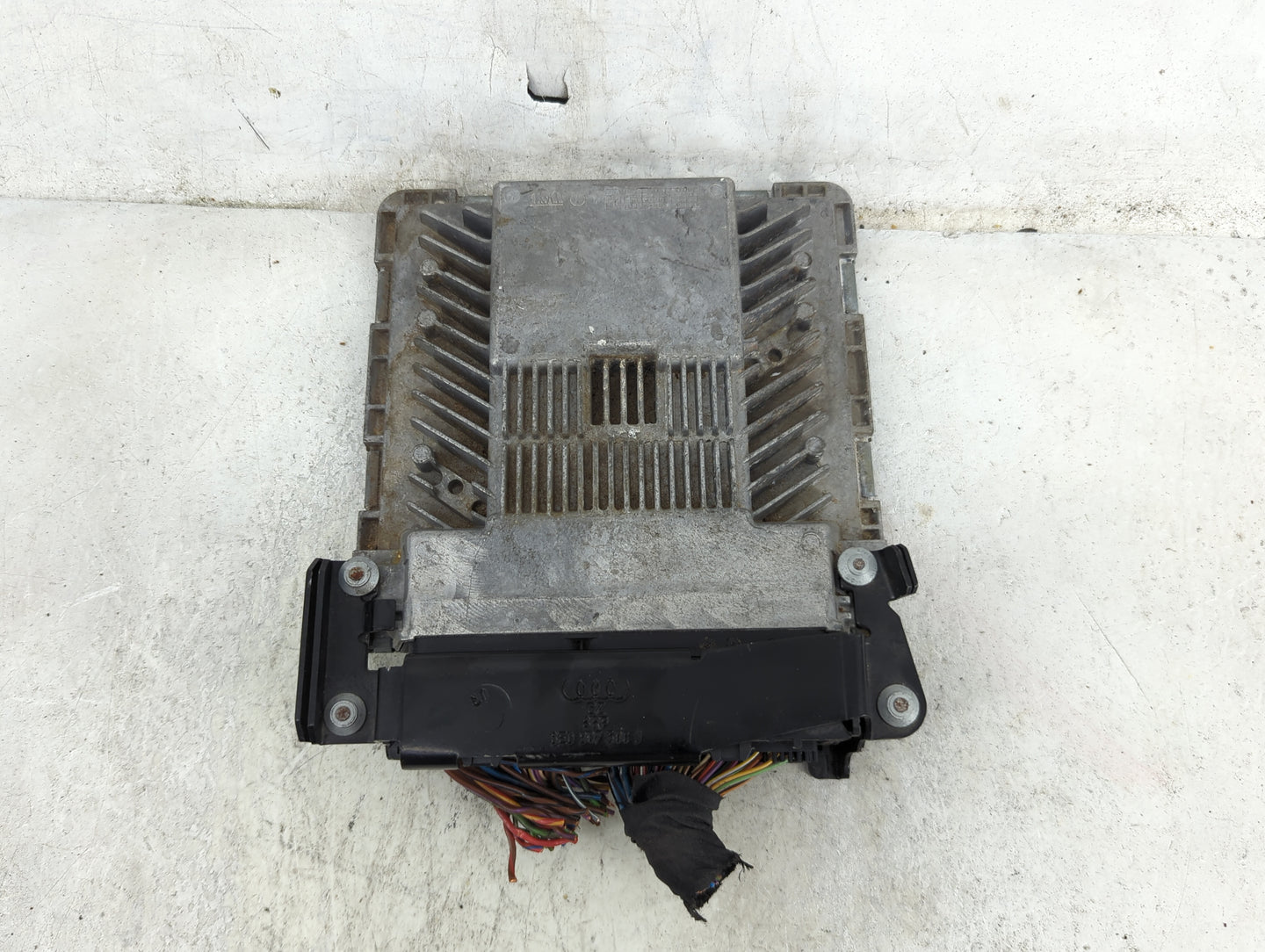 2013-2015 Audi Q7 PCM Engine Control Computer ECU ECM PCU OEM P/N:4L0910551Q 4L0907551A, 5WP4679706 Fits Fits 2013 2014 2015