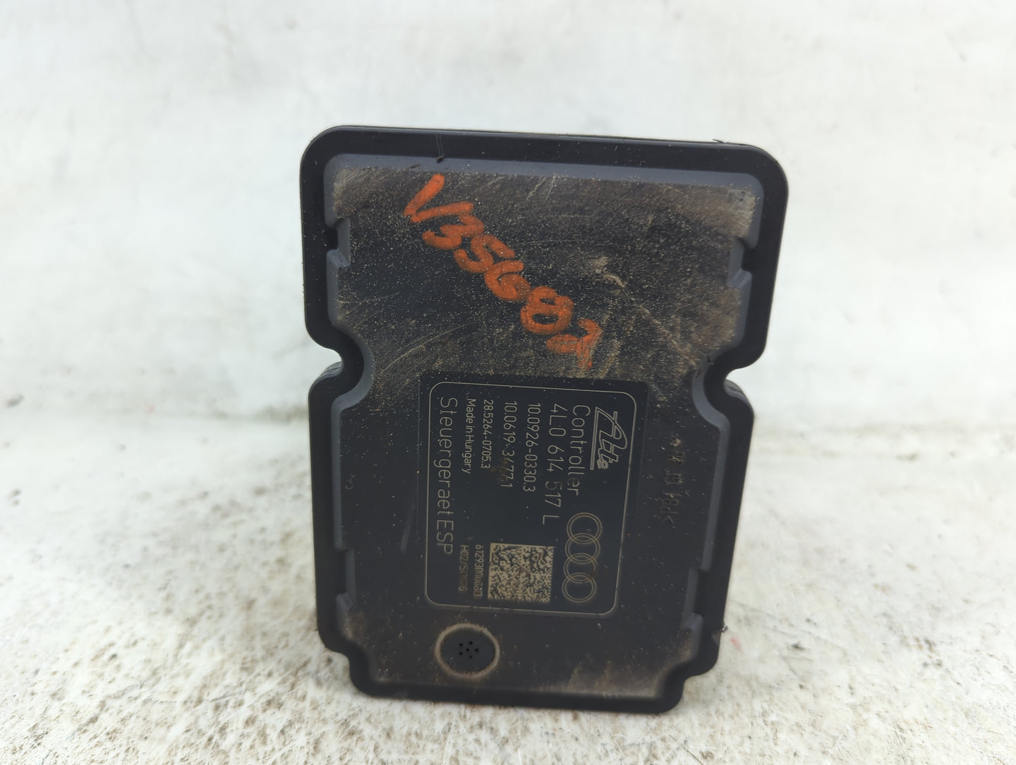 2013-2015 Audi Q7 ABS Pump Control Module Replacement P/N:4L0614517L 10.0212-0613.4, 10.0926-03303 Fits Fits 2013 2014 2015 