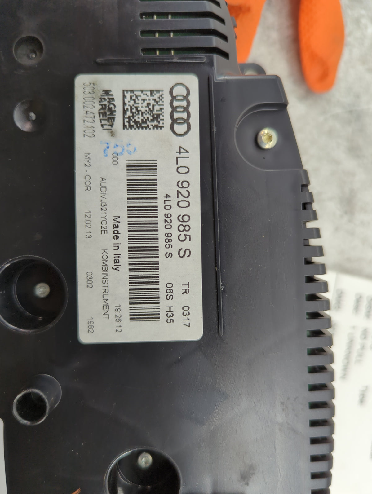 2013-2015 Audi Q7 Instrument Cluster Speedometer Gauges P/N:4L0920985S 503002472102 Miles: Fits Fits 2013 2014 2015 OEM Used