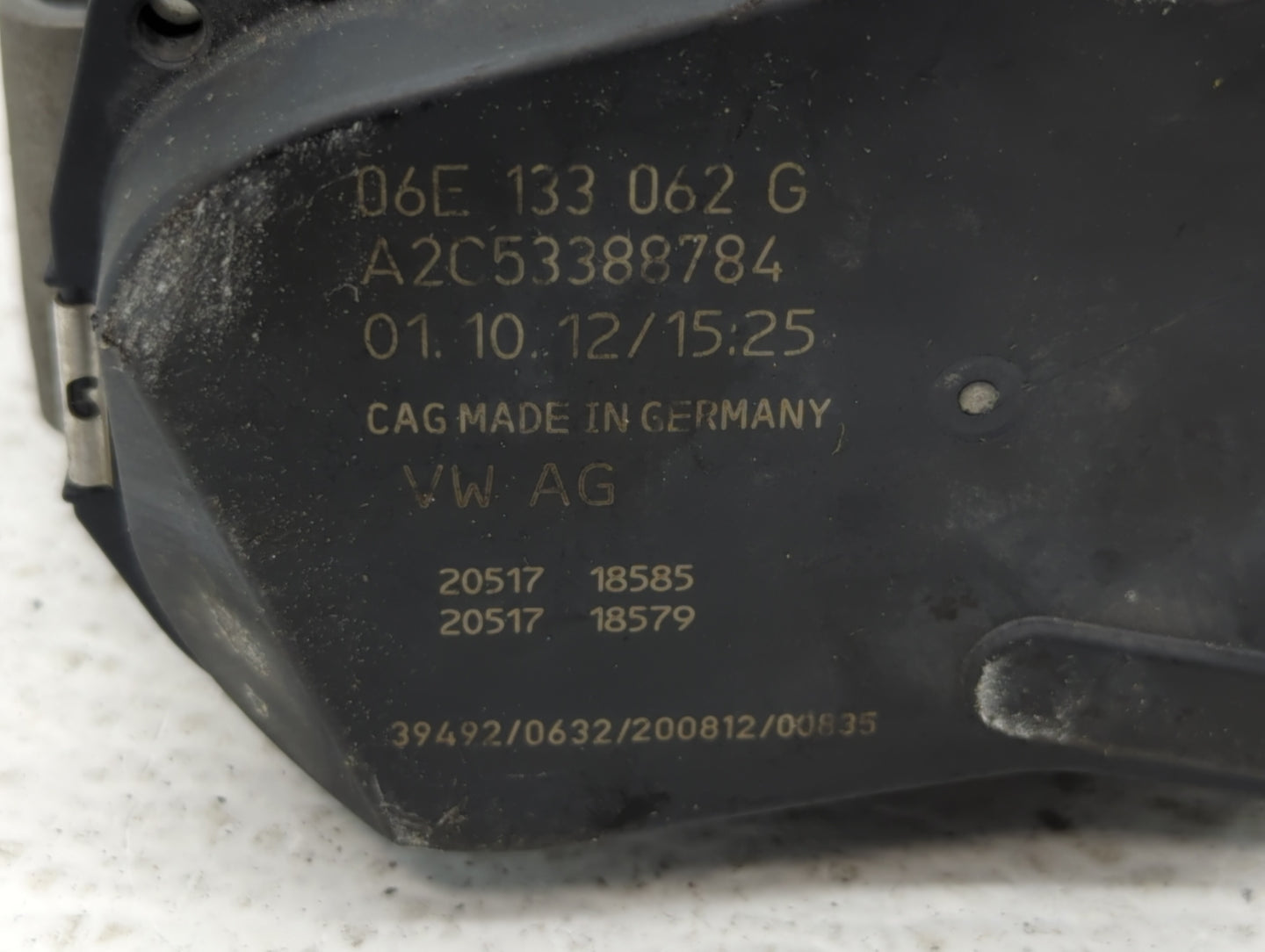 2011-2019 Audi Q7 Throttle Body P/N:06E 133 062 G Fits Fits 2008 2009 2010 2011 2012 2013 2014 2015 2016 2017 2018 2019 OEM 
