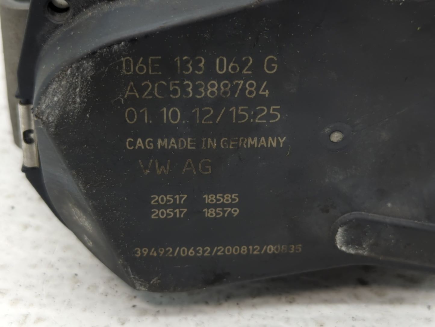 2011-2019 Audi Q7 Throttle Body P/N:06E 133 062 G Fits Fits 2008 2009 2010 2011 2012 2013 2014 2015 2016 2017 2018 2019 OEM 
