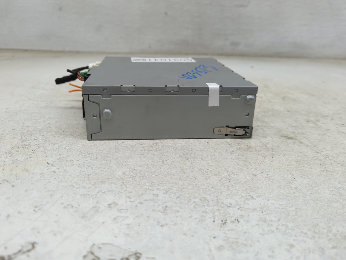 2013 Audi Q7 Radio AM FM Cd Player Receiver Replacement P/N:4G0035082D 4G0035082 OEM Used Auto Parts - Oemusedautoparts1.com