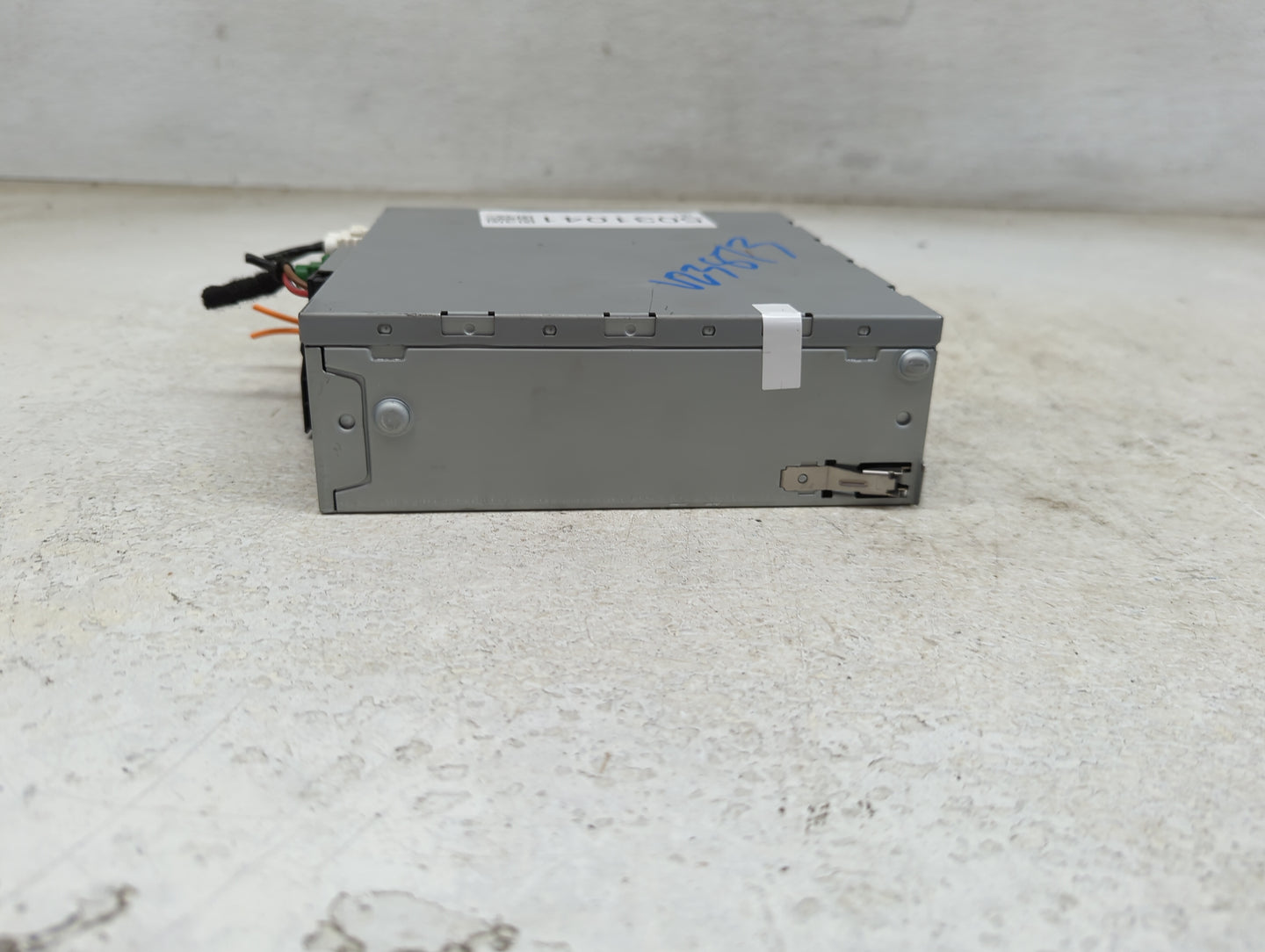 2013 Audi Q7 Radio AM FM Cd Player Receiver Replacement P/N:4G0035082D 4G0035082 Fits OEM Used Auto Parts - Oemusedautoparts