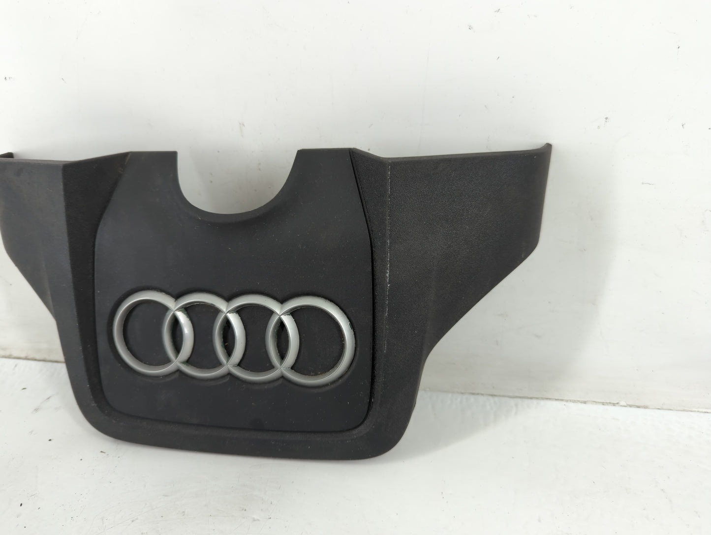 2013 Audi Q7 Engine Cover - Oemusedautoparts1.com