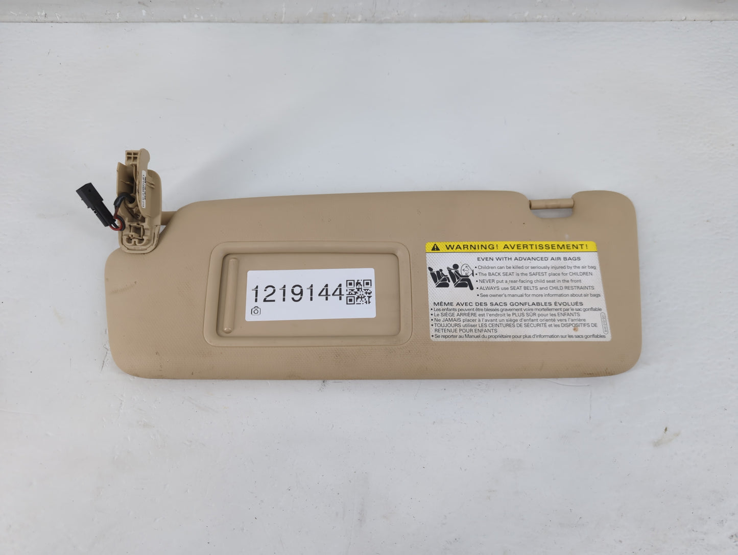 2013 Audi Quattro Sun Visor Shade Replacement Passenger Right Mirror Fits Fits 2014 2015 2016 2017 OEM Used Auto Parts - Oem
