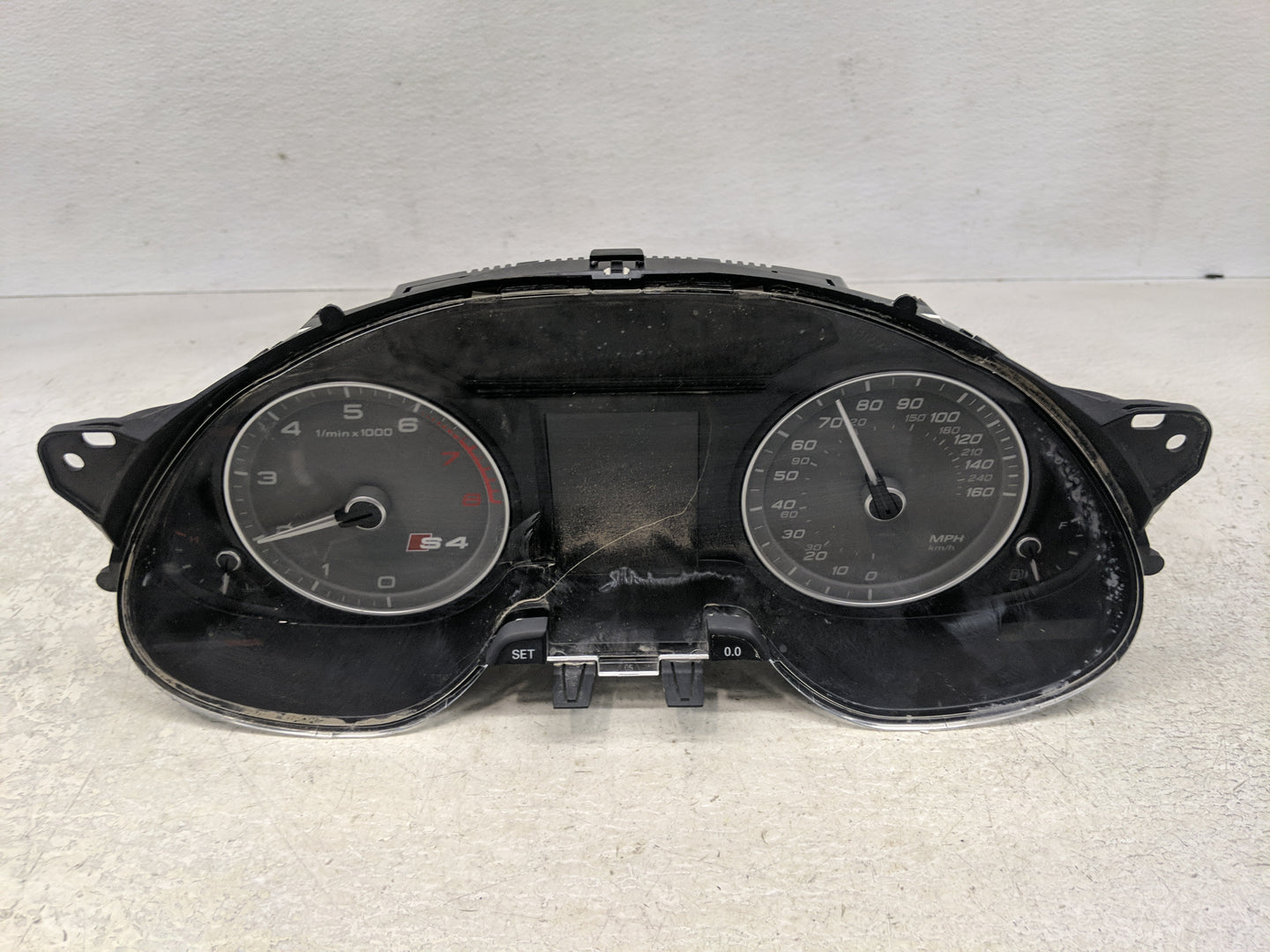 2013-2016 Audi S4 Instrument Cluster Speedometer Gauges P/N:8K0920981F Fits Fits 2013 2014 2015 2016 OEM Used Auto Parts - O