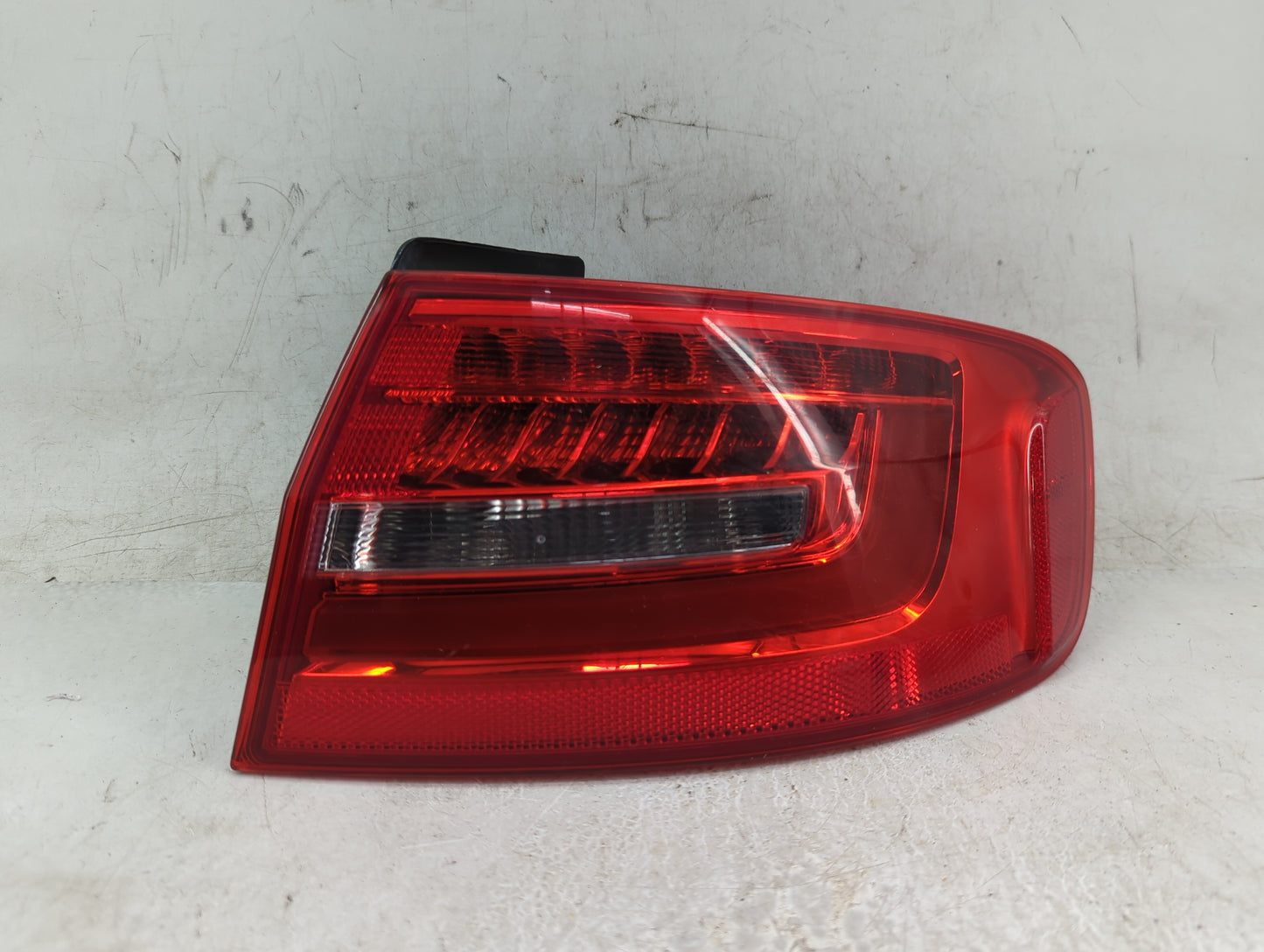 2013-2016 Audi S4 Tail Light Assembly Passenger Right OEM P/N:8K5945096 Fits Fits 2013 2014 2015 2016 OEM Used Auto Parts - 