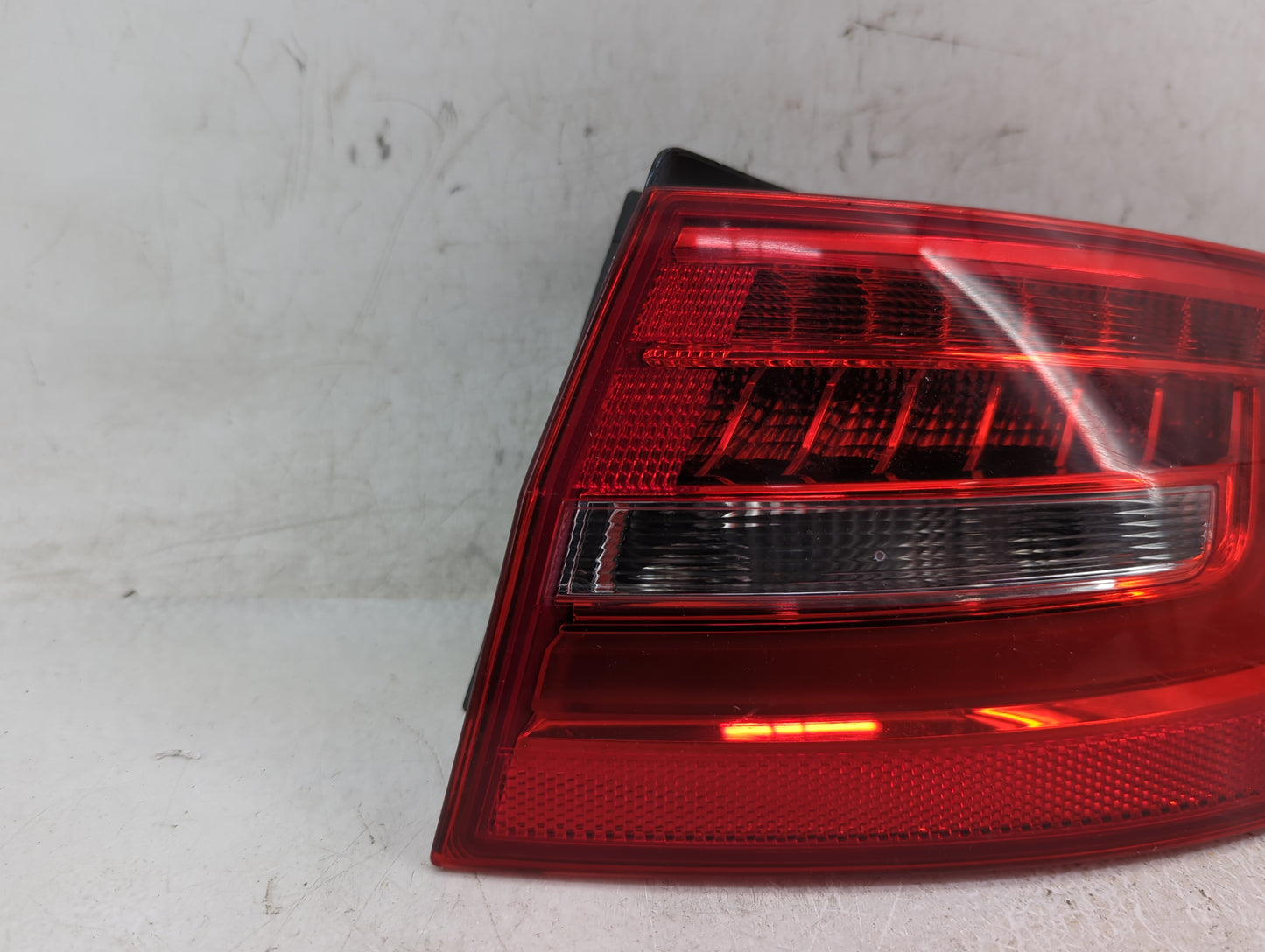 2013-2016 Audi S4 Tail Light Assembly Passenger Right OEM P/N:8K5945096 Fits Fits 2013 2014 2015 2016 OEM Used Auto Parts - 