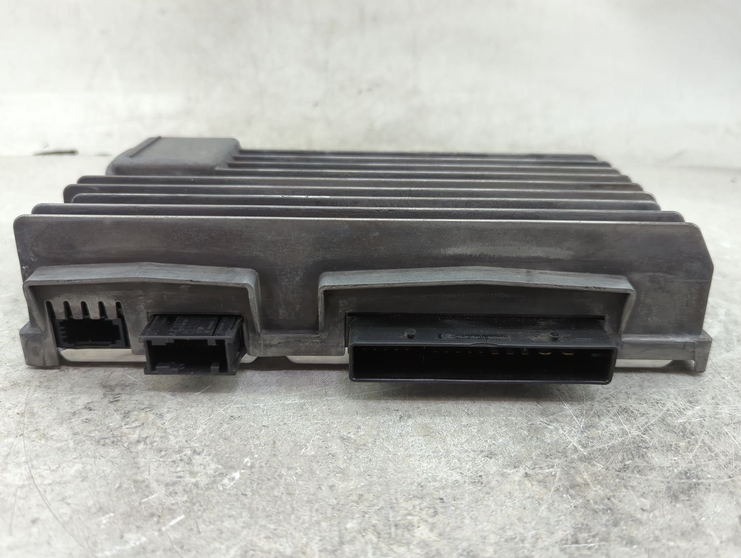 2013-2016 Audi S4 Radio Speaker Amplifier 8t1035223a|8t1 035 223 A - Oemusedautoparts1.com