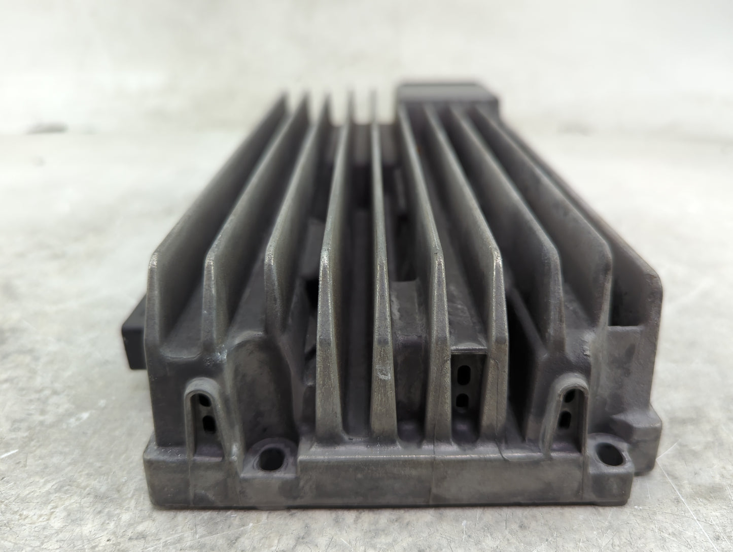 2013-2016 Audi S4 Radio Speaker Amplifier 8t1035223a|8t1 035 223 A - Oemusedautoparts1.com