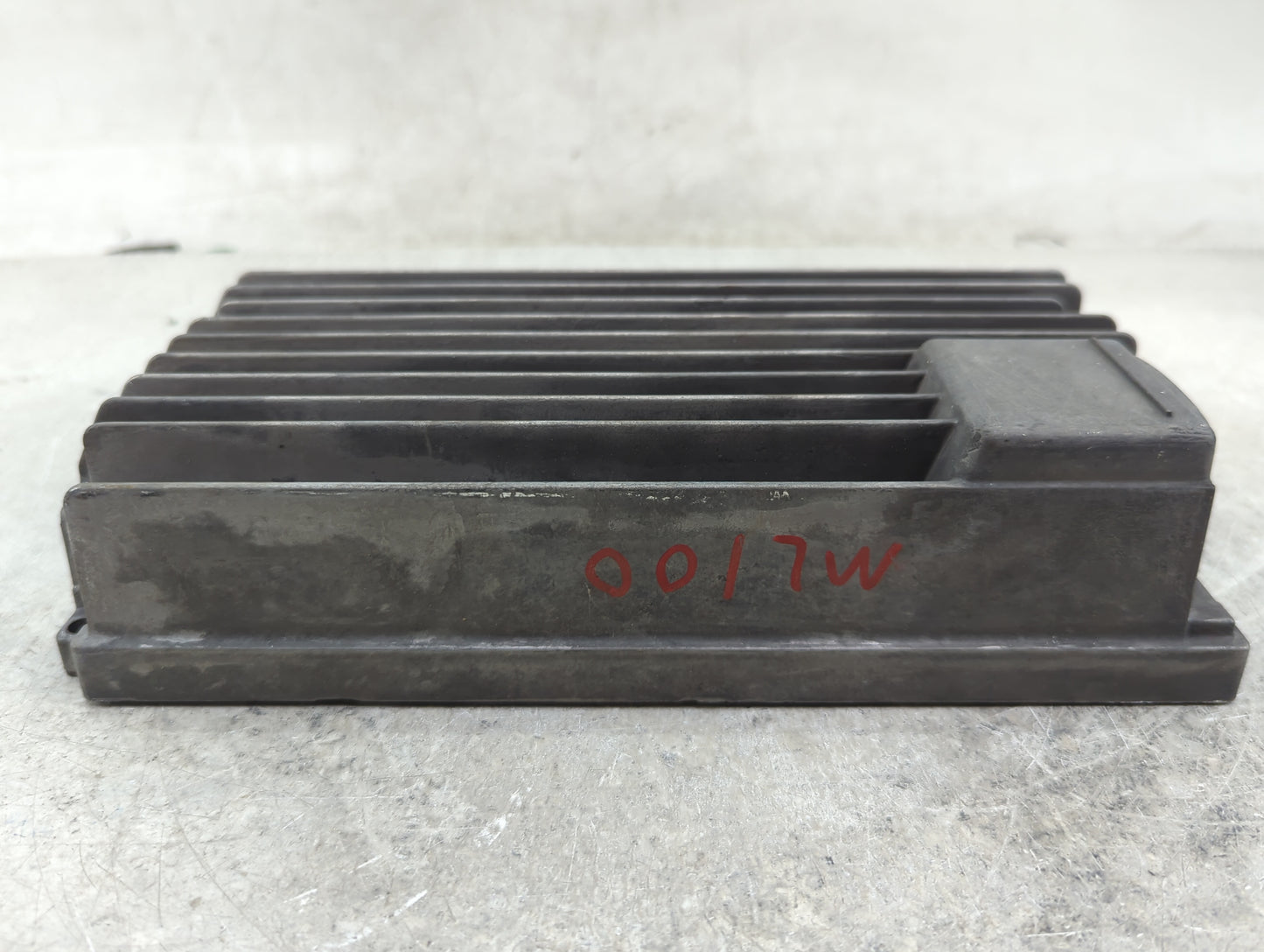 2013-2016 Audi S4 Radio Speaker Amplifier 8t1035223a|8t1 035 223 A - Oemusedautoparts1.com