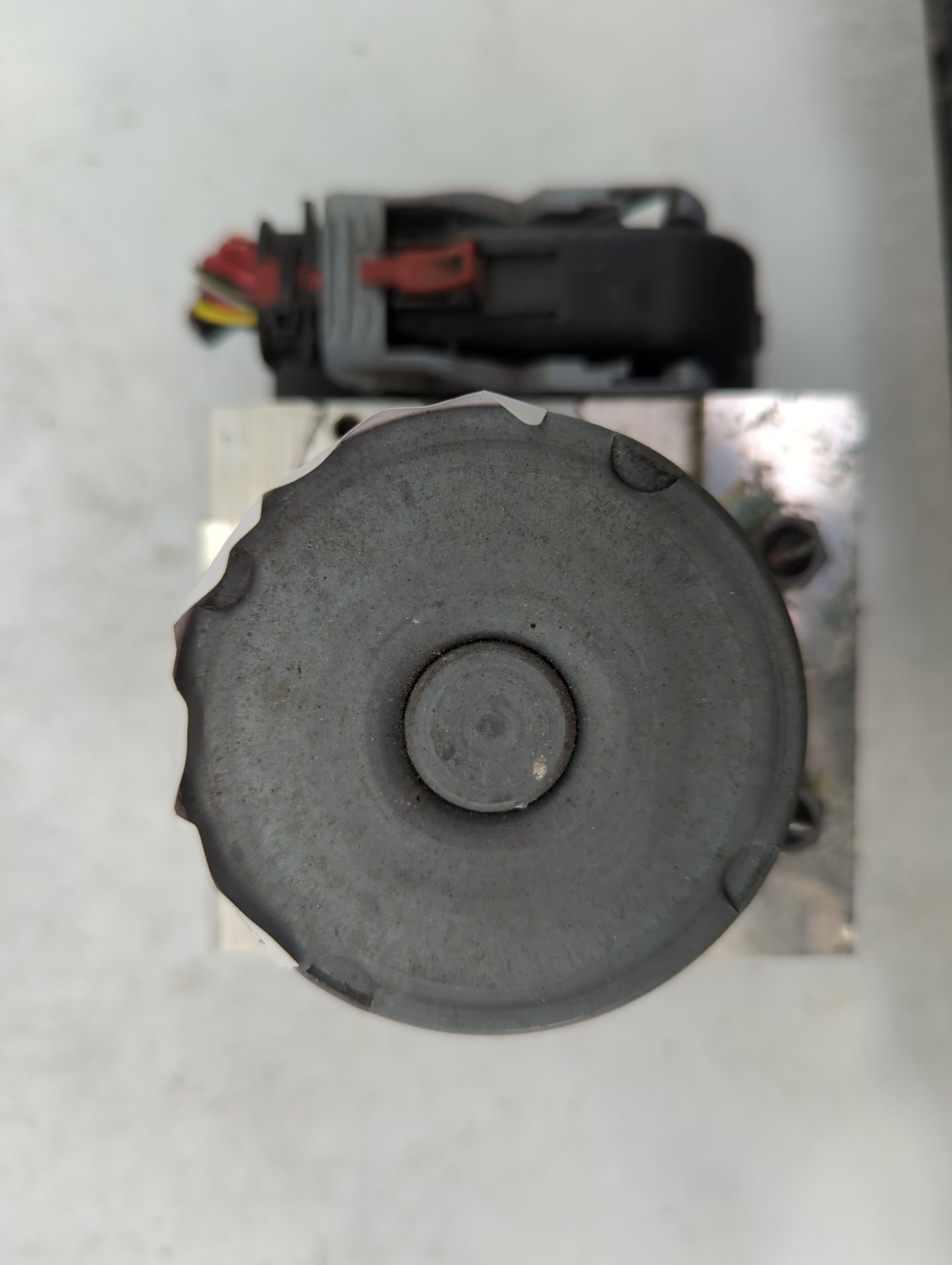 2013 Audi S4 ABS Pump Control Module Replacement P/N:8K0 907 379 CK Fits OEM Used Auto Parts - Oemusedautoparts1.com