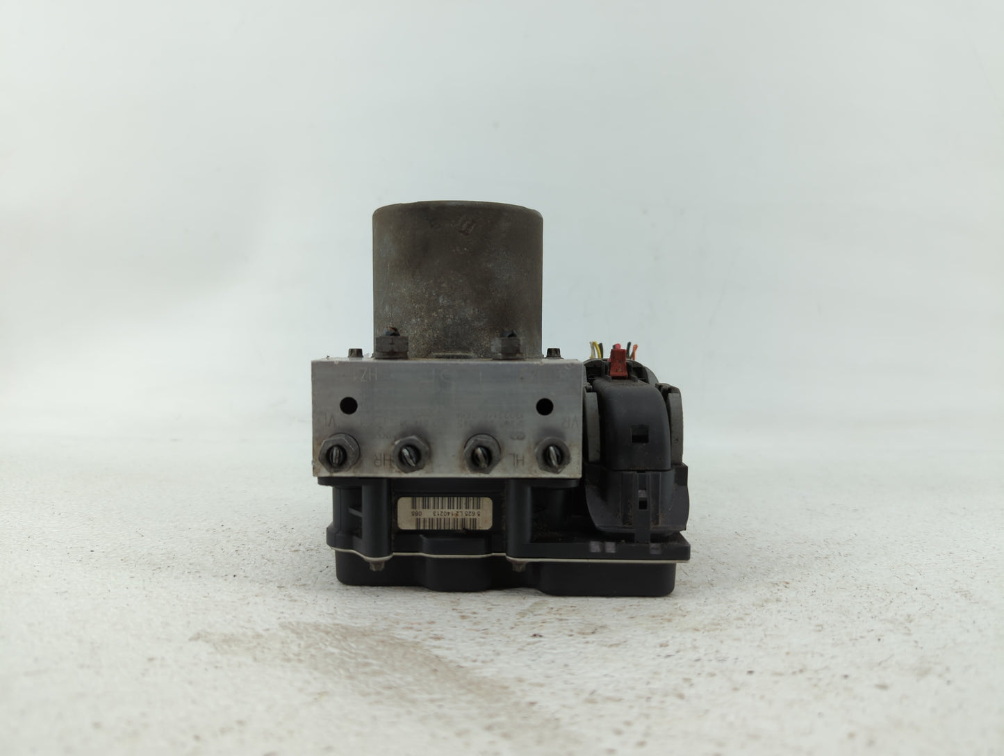 2013 Audi S4 ABS Pump Control Module Replacement P/N:8K0 614 517GM 8K0 907 379 CK Fits OEM Used Auto Parts - Oemusedautopart