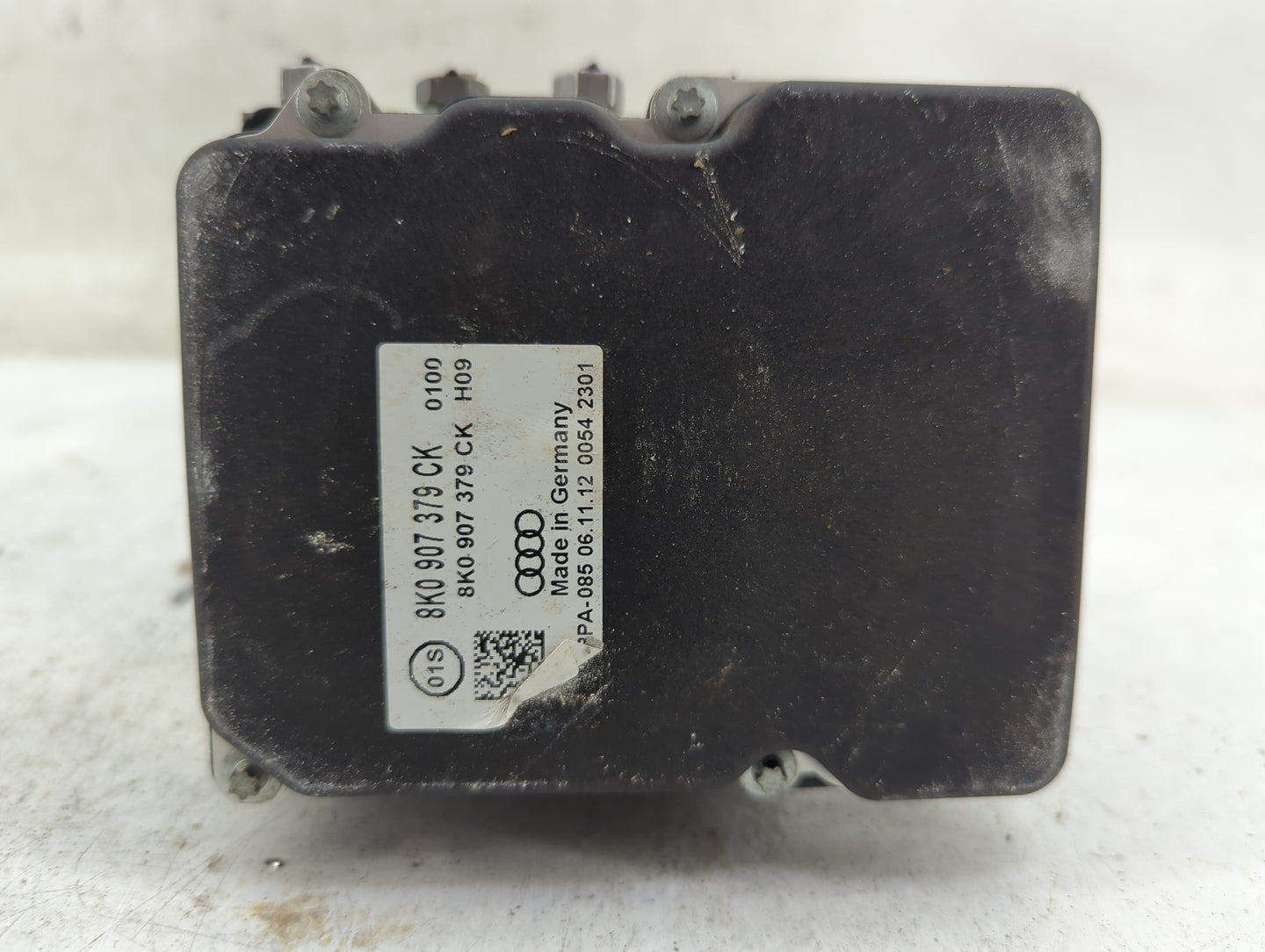 2013 Audi S5 ABS Pump Control Module Replacement P/N:8K0 907 379 CK Fits OEM Used Auto Parts - Oemusedautoparts1.com