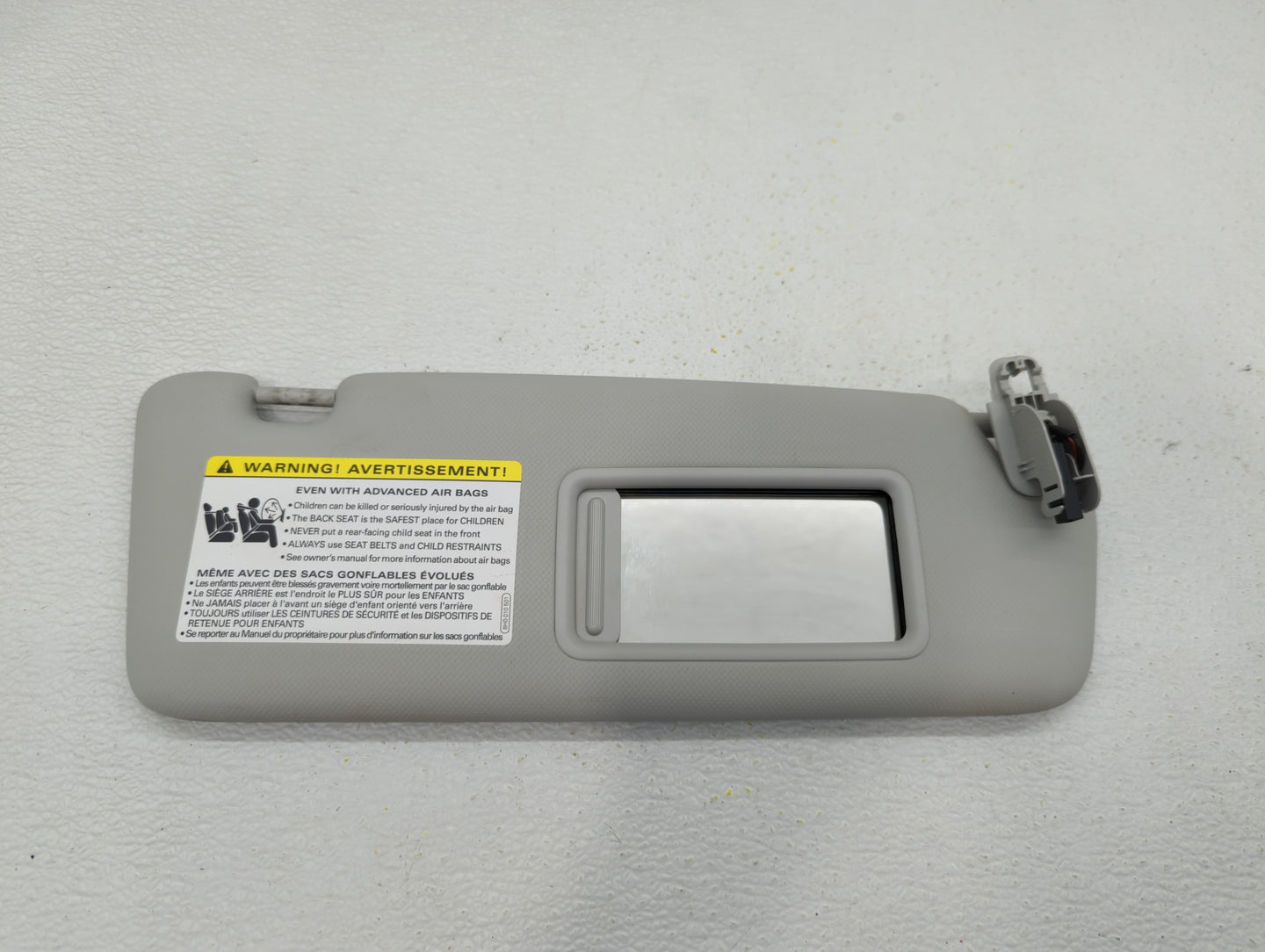 2012-2013 Audi S5 Sun Visor Shade Replacement Passenger Right Mirror Fits Fits 2012 2013 OEM Used Auto Parts - Oemusedautopa
