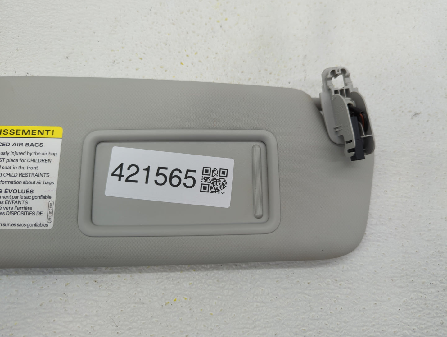 2012-2013 Audi S5 Sun Visor Shade Replacement Passenger Right Mirror Fits Fits 2012 2013 OEM Used Auto Parts - Oemusedautopa
