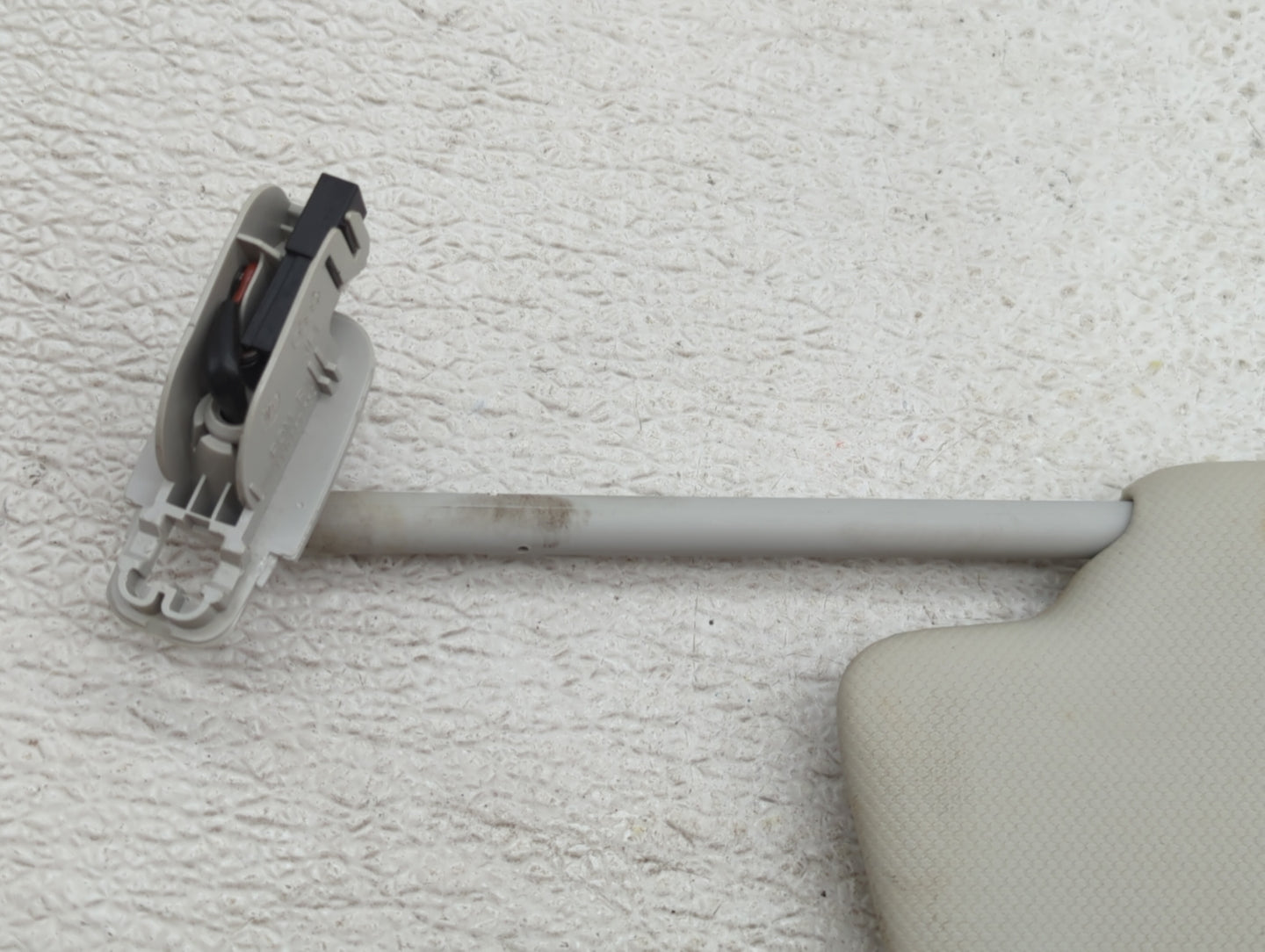 2012-2013 Audi S5 Sun Visor Shade Replacement Passenger Right Mirror Fits Fits 2012 2013 OEM Used Auto Parts - Oemusedautopa