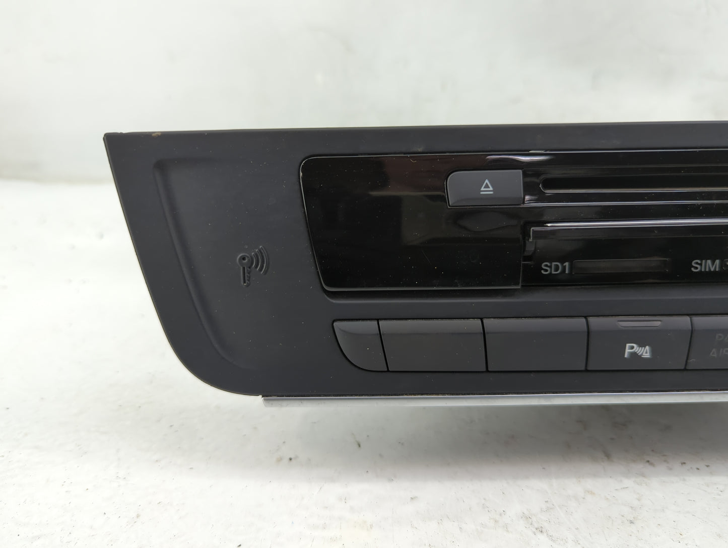 2013 Audi S6 Radio AM FM Cd Player Receiver Replacement P/N:4G0035746B Fits Fits 2012 2014 2015 OEM Used Auto Parts - Oemuse