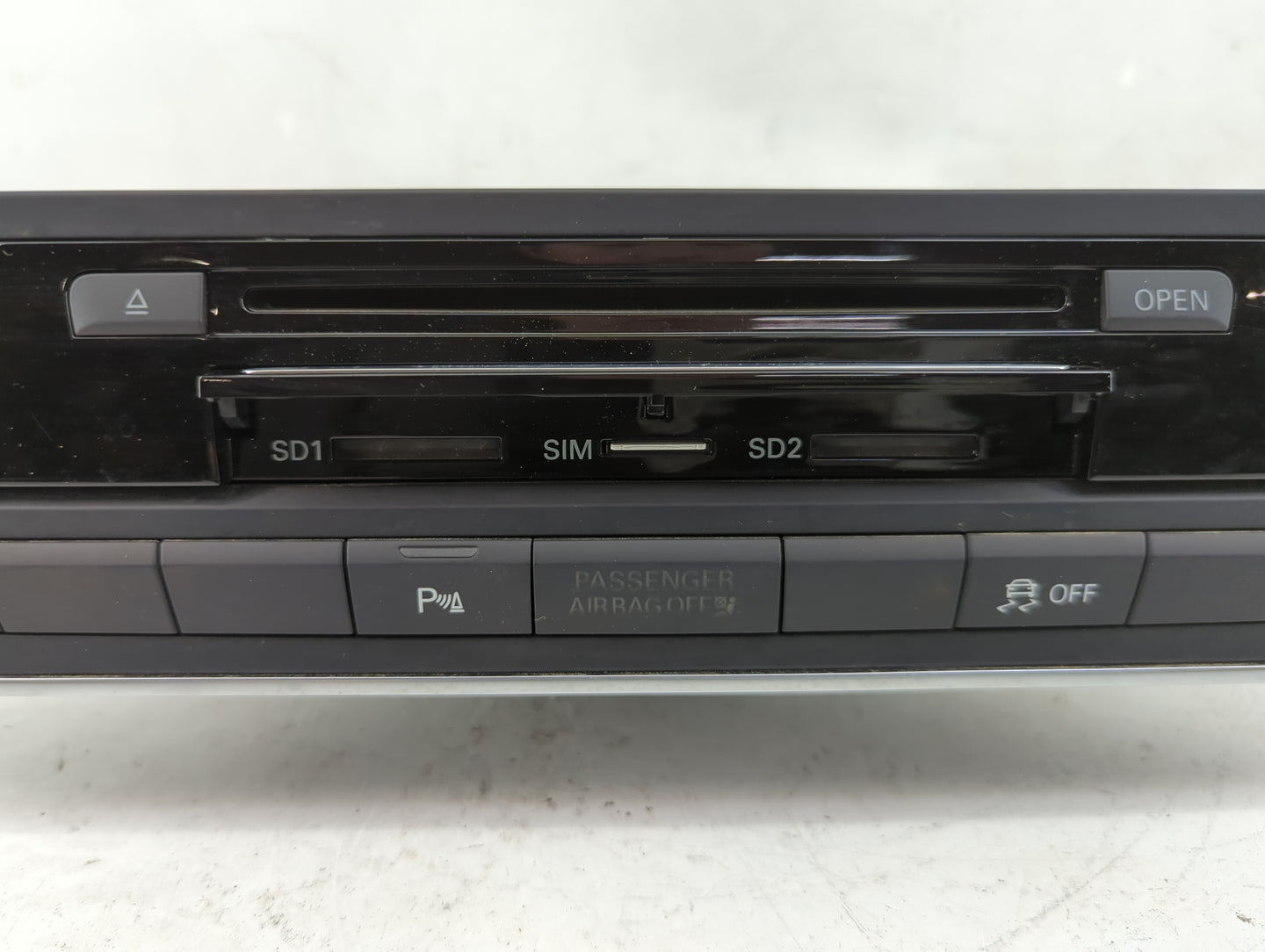 2013 Audi S6 Radio AM FM Cd Player Receiver Replacement P/N:4G0035746B Fits Fits 2012 2014 2015 OEM Used Auto Parts - Oemuse