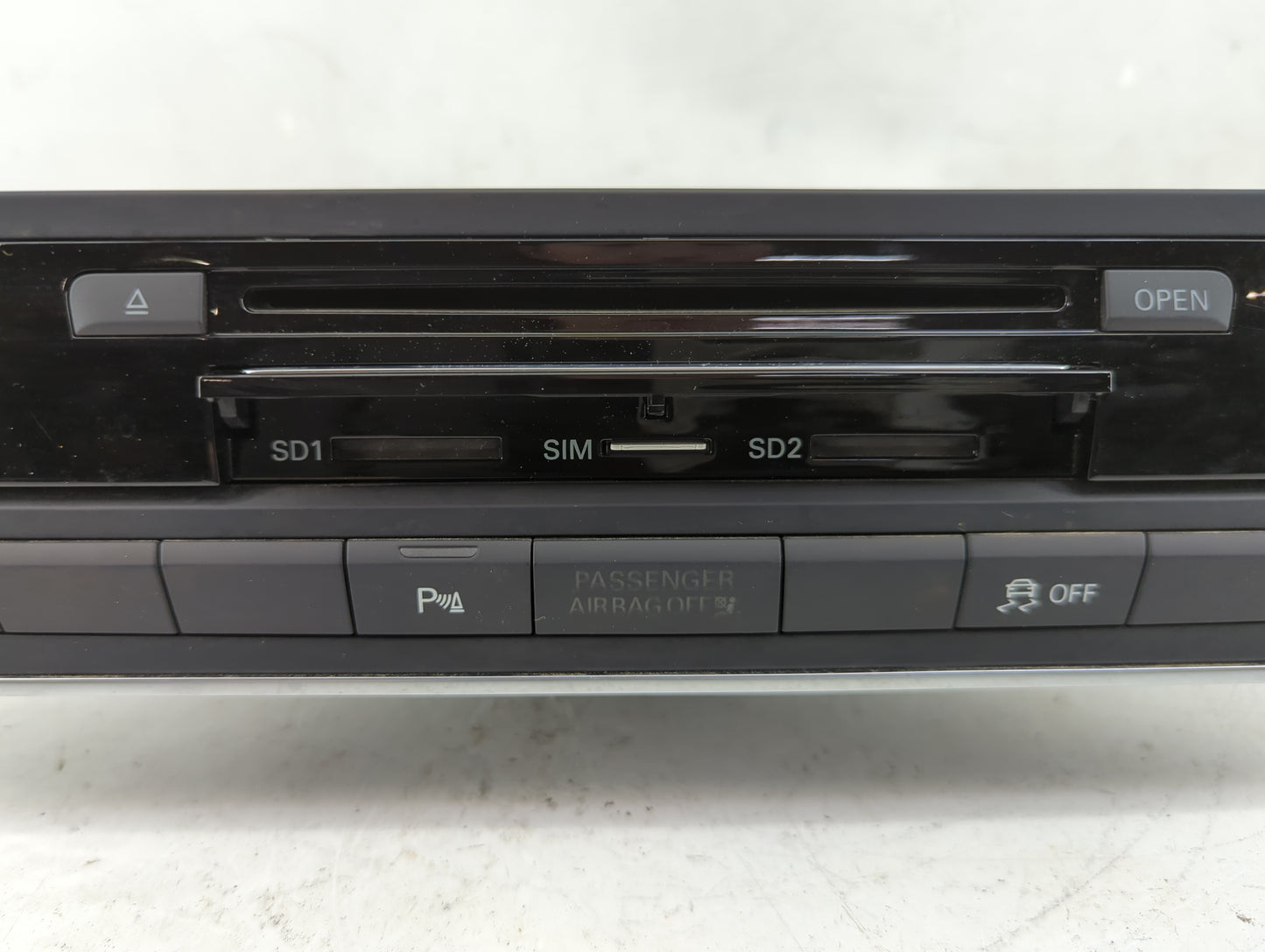 2013 Audi S6 Radio AM FM Cd Player Receiver Replacement P/N:4G0035746B Fits Fits 2012 2014 2015 OEM Used Auto Parts - Oemuse