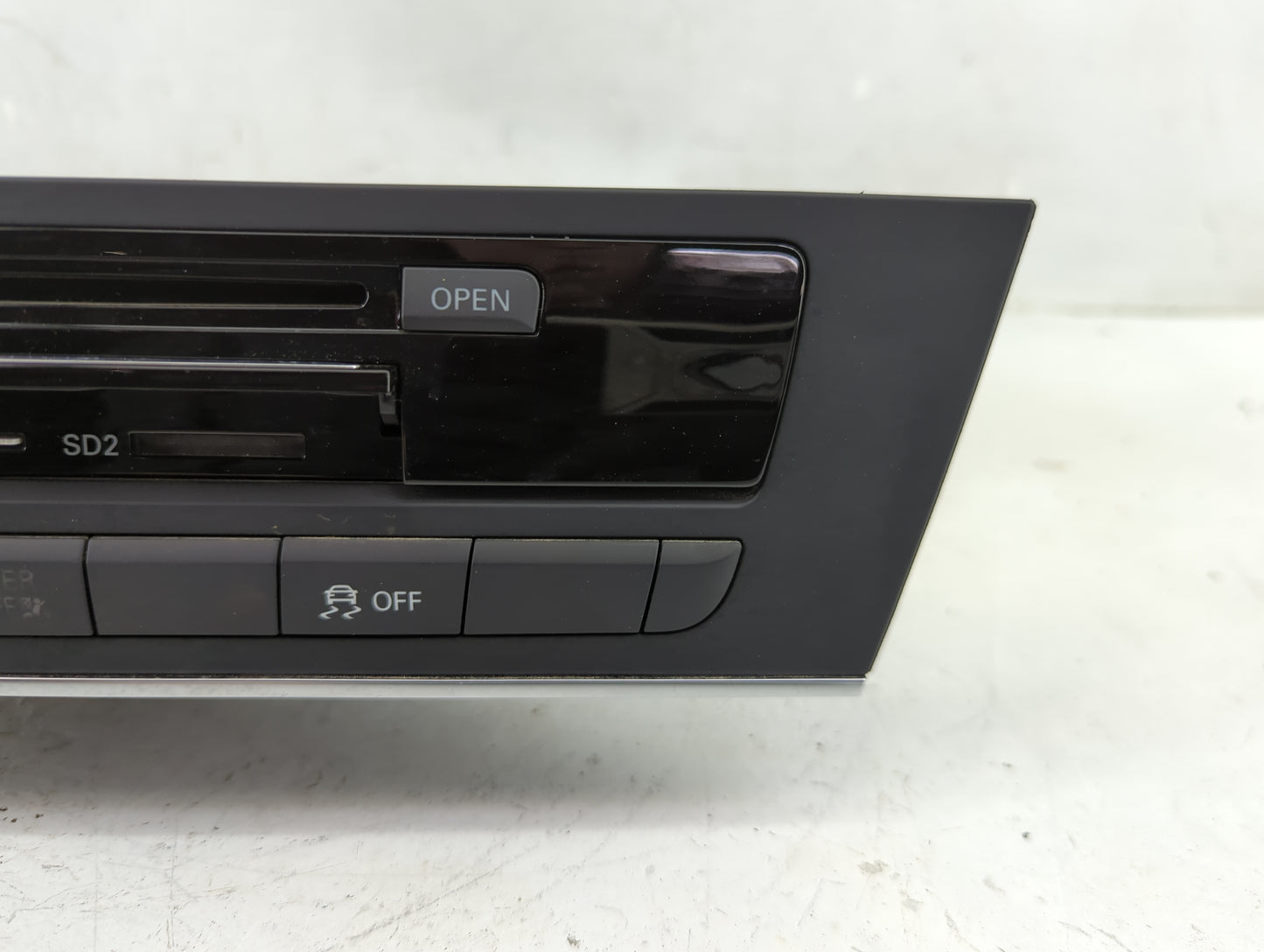 2013 Audi S6 Radio AM FM Cd Player Receiver Replacement P/N:4G0035746B Fits Fits 2012 2014 2015 OEM Used Auto Parts - Oemuse