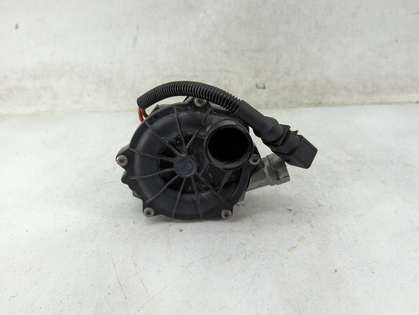 2013 Audi S7 Air Injection Pump Smog - Oemusedautoparts1.com