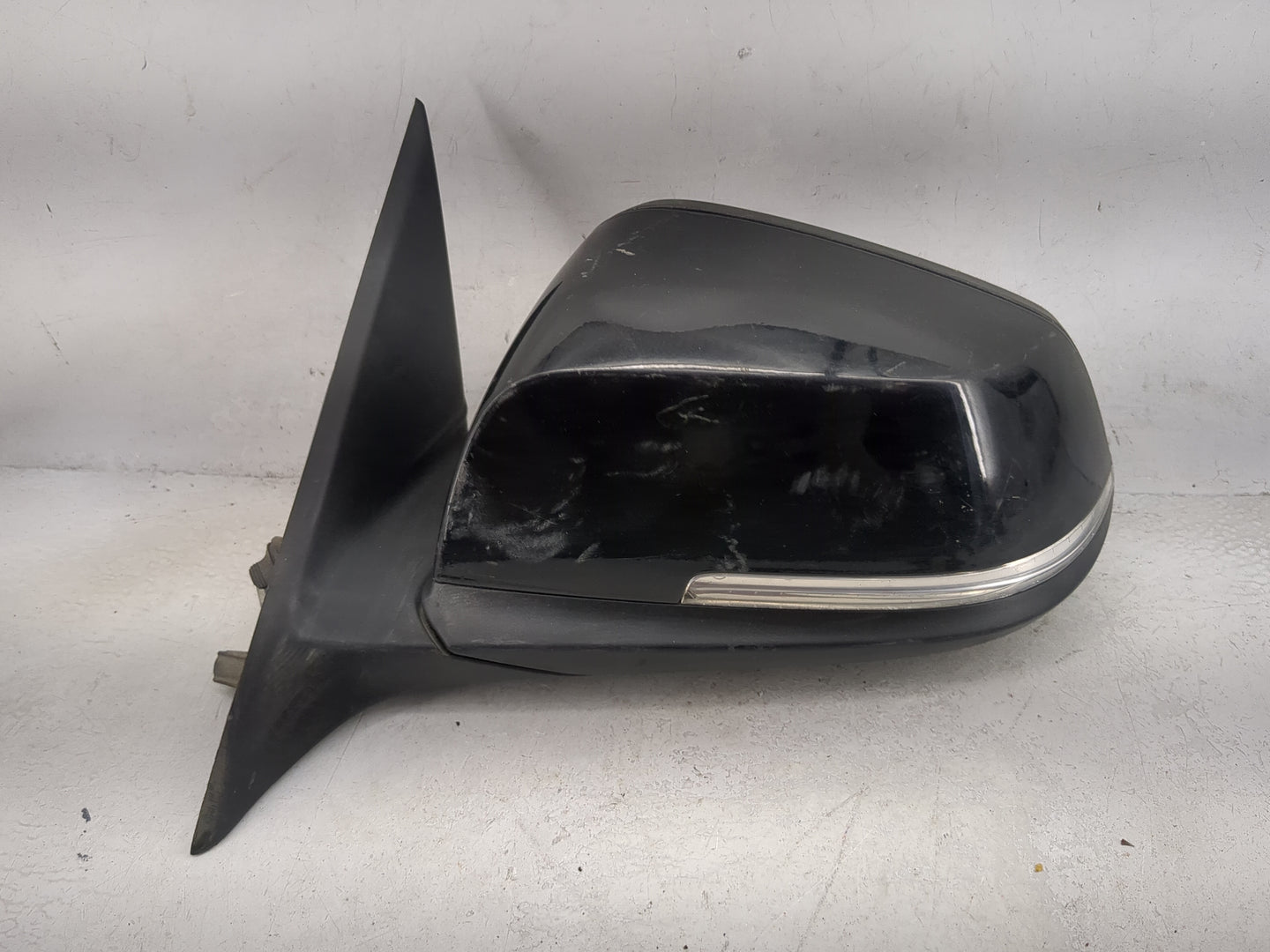 Bmw 320 Driver Left Side View Manual Door Mirror Black - Oemusedautoparts1.com