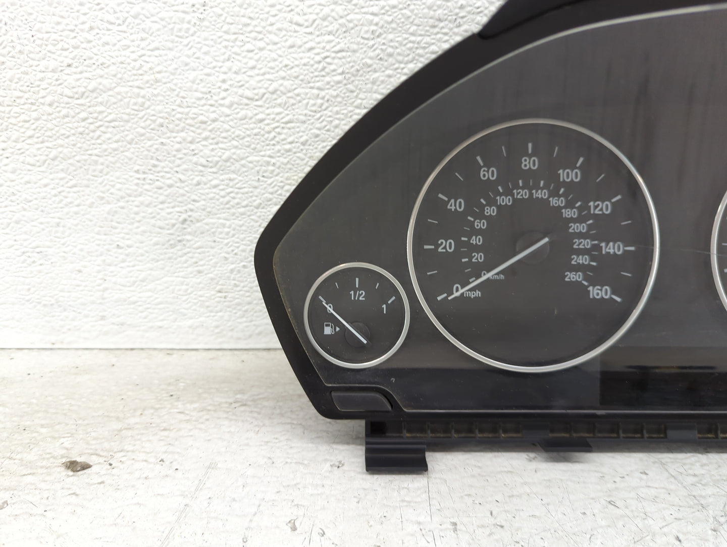 2013-2014 Bmw 320i Instrument Cluster Speedometer Gauges P/N:9 232 894 Miles: Fits Fits 2012 2013 2014 2015 2016 OEM Used Au