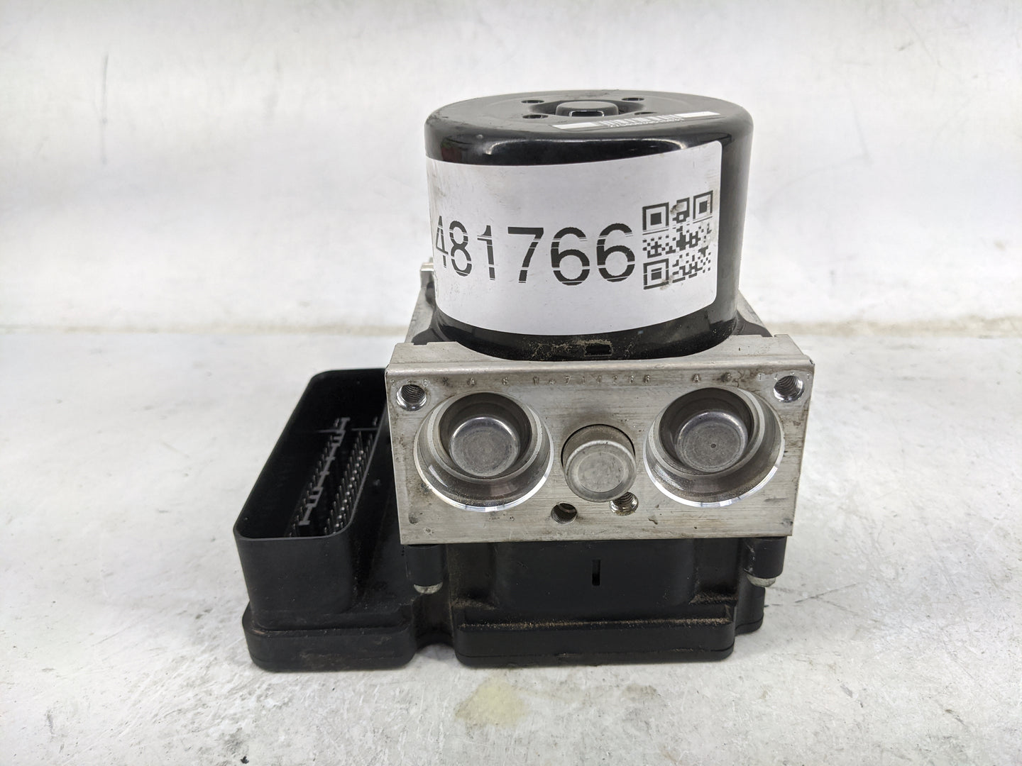 2012-2013 Bmw 320i ABS Pump Control Module Replacement P/N:6862246 0212-0935.4, 10.0962-0829.3, 10.0622-3291.1 Fits Fits 201