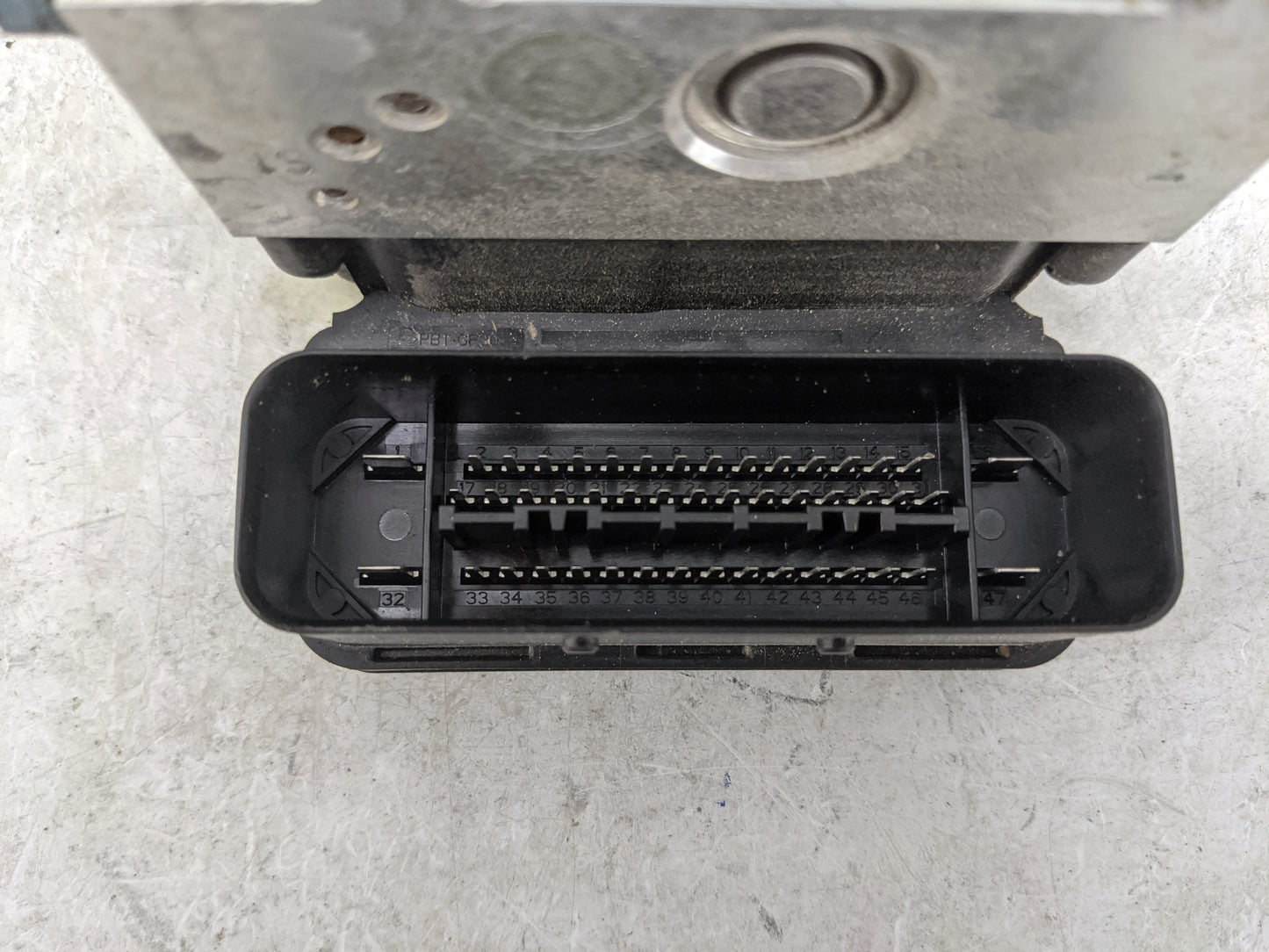 2012-2013 Bmw 320i ABS Pump Control Module Replacement P/N:6862246 0212-0935.4, 10.0962-0829.3, 10.0622-3291.1 Fits Fits 201