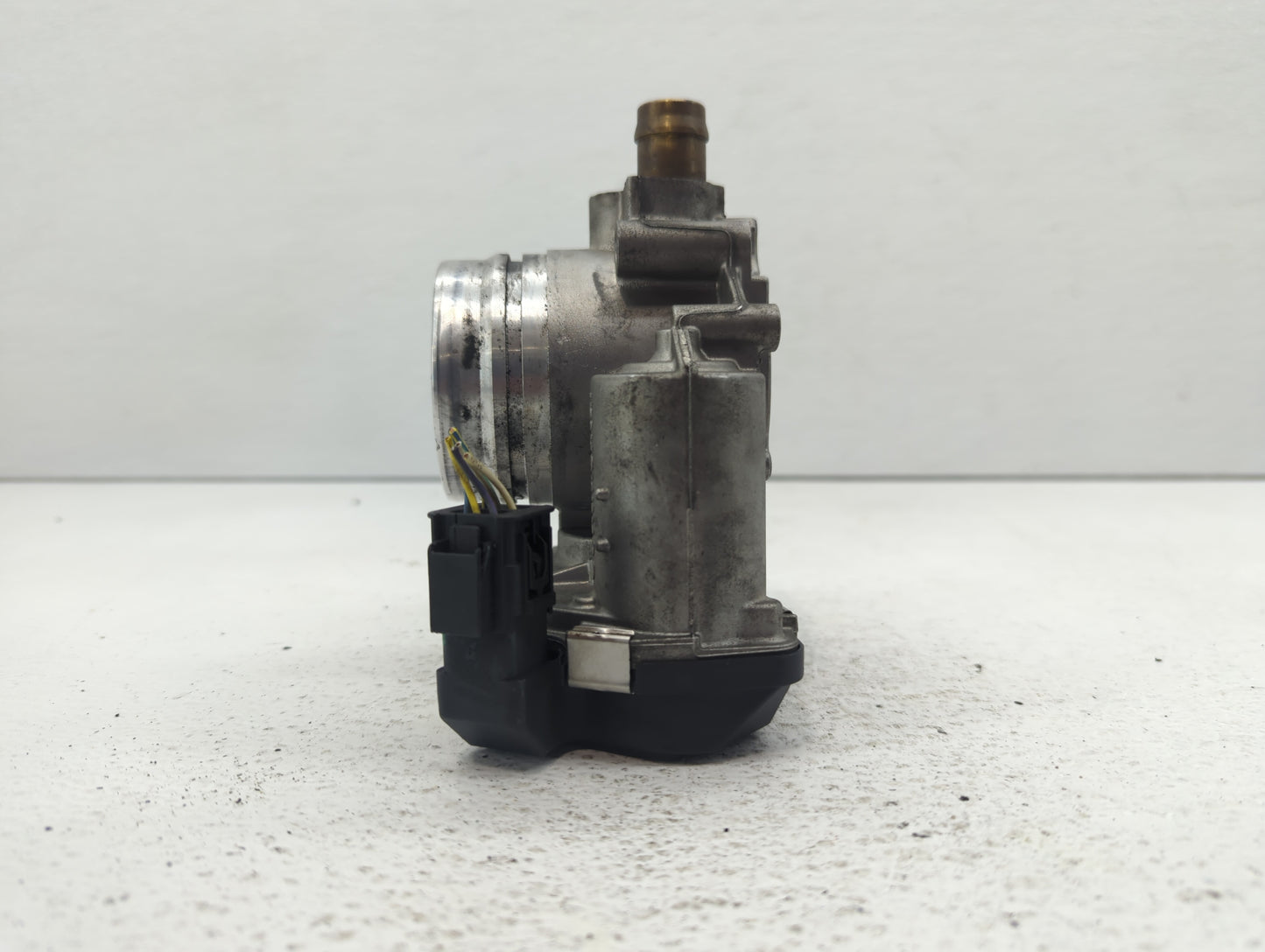 2012-2018 Bmw 320i Throttle Body P/N:1354 7588625 02 1354 7588625-04, 1354 7588625-03 Fits Fits 2012 2013 2014 2015 2016 201