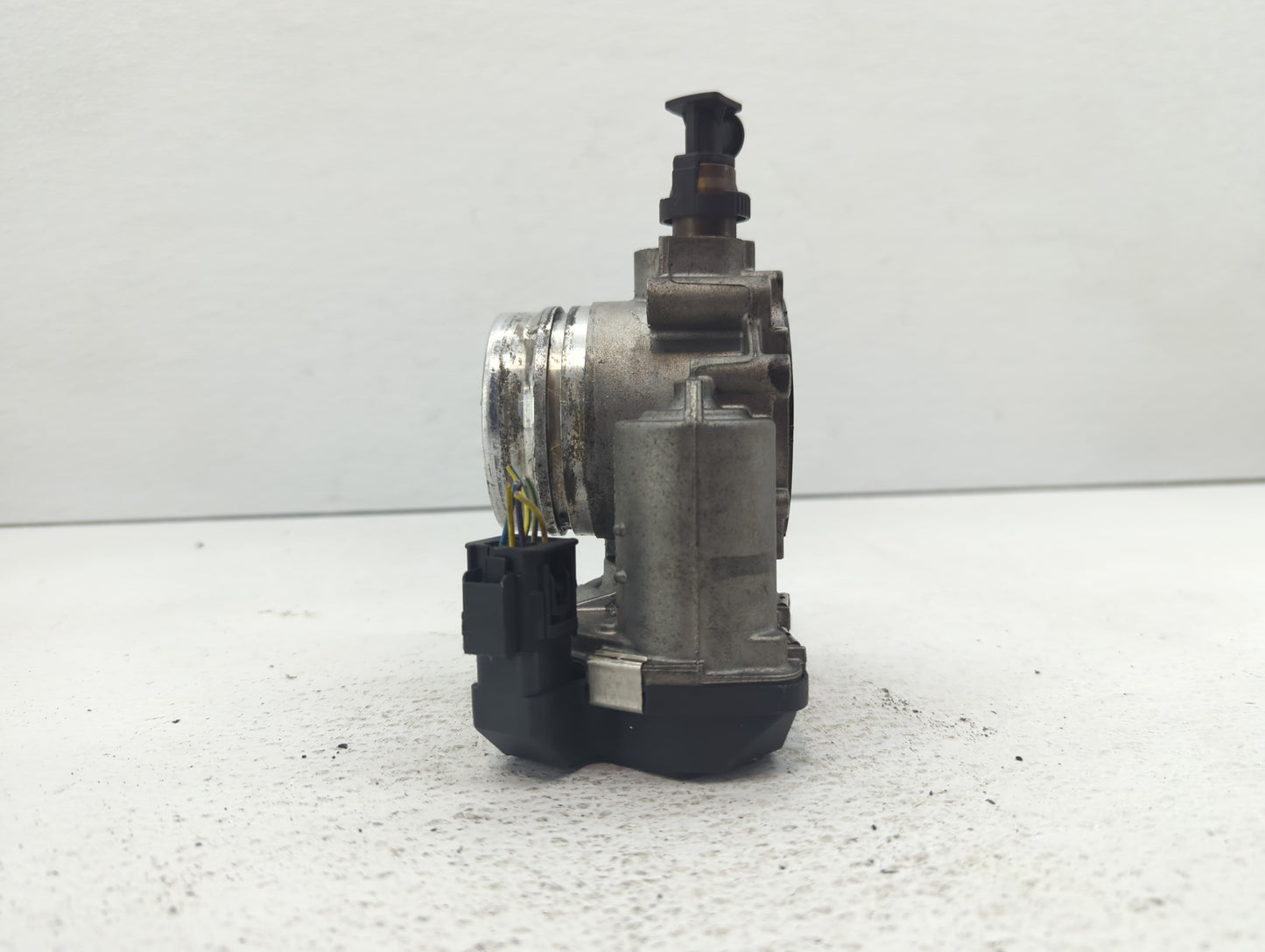 2012-2018 Bmw 320i Throttle Body P/N:1354 7588625-04 1354 7588625-03 Fits Fits 2012 2013 2014 2015 2016 2017 2018 OEM Used A