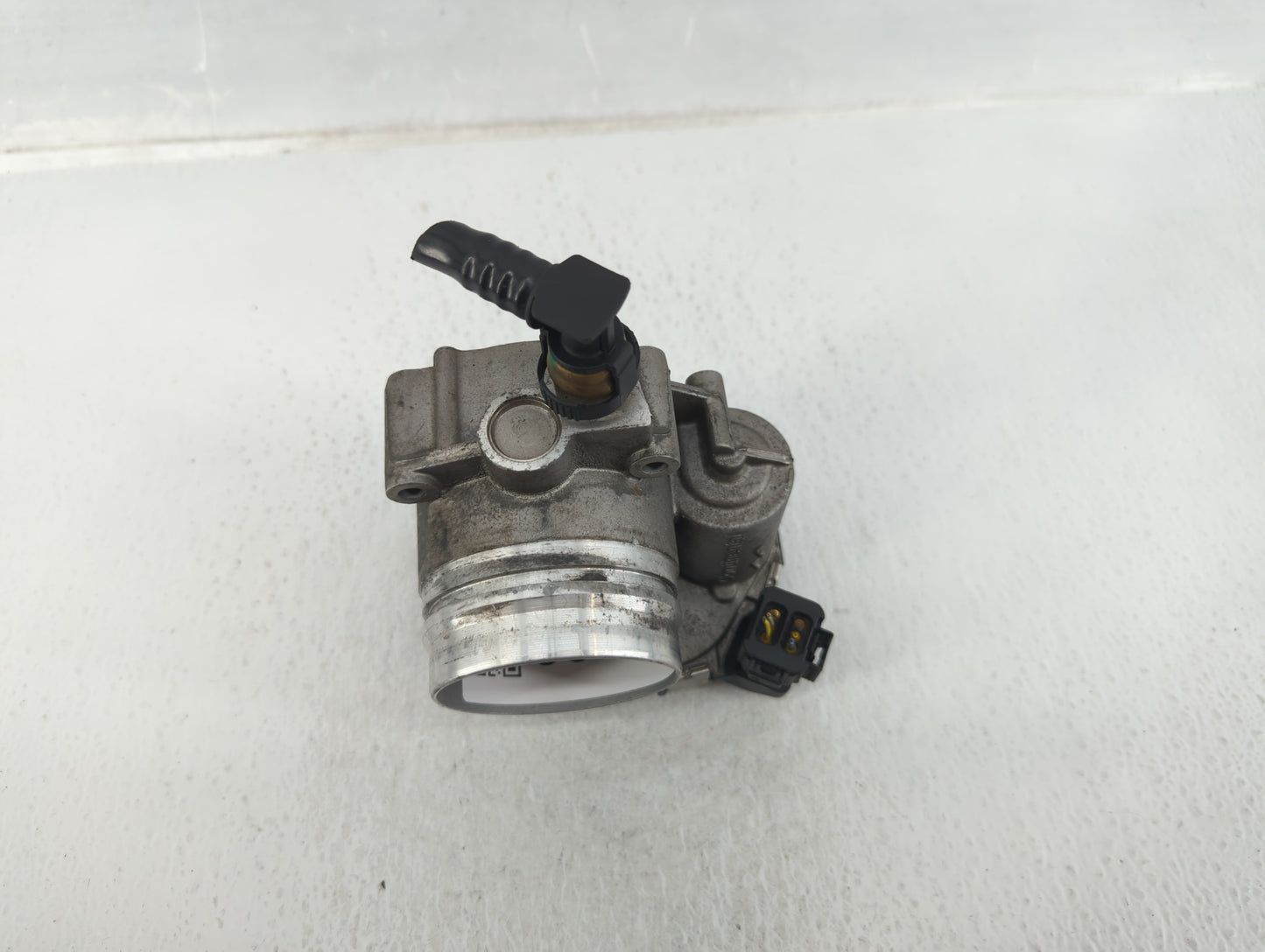 2012-2018 Bmw 320i Throttle Body P/N:A2C83786800 1354 7588625-03 Fits Fits 2012 2013 2014 2015 2016 2017 2018 OEM Used Auto 